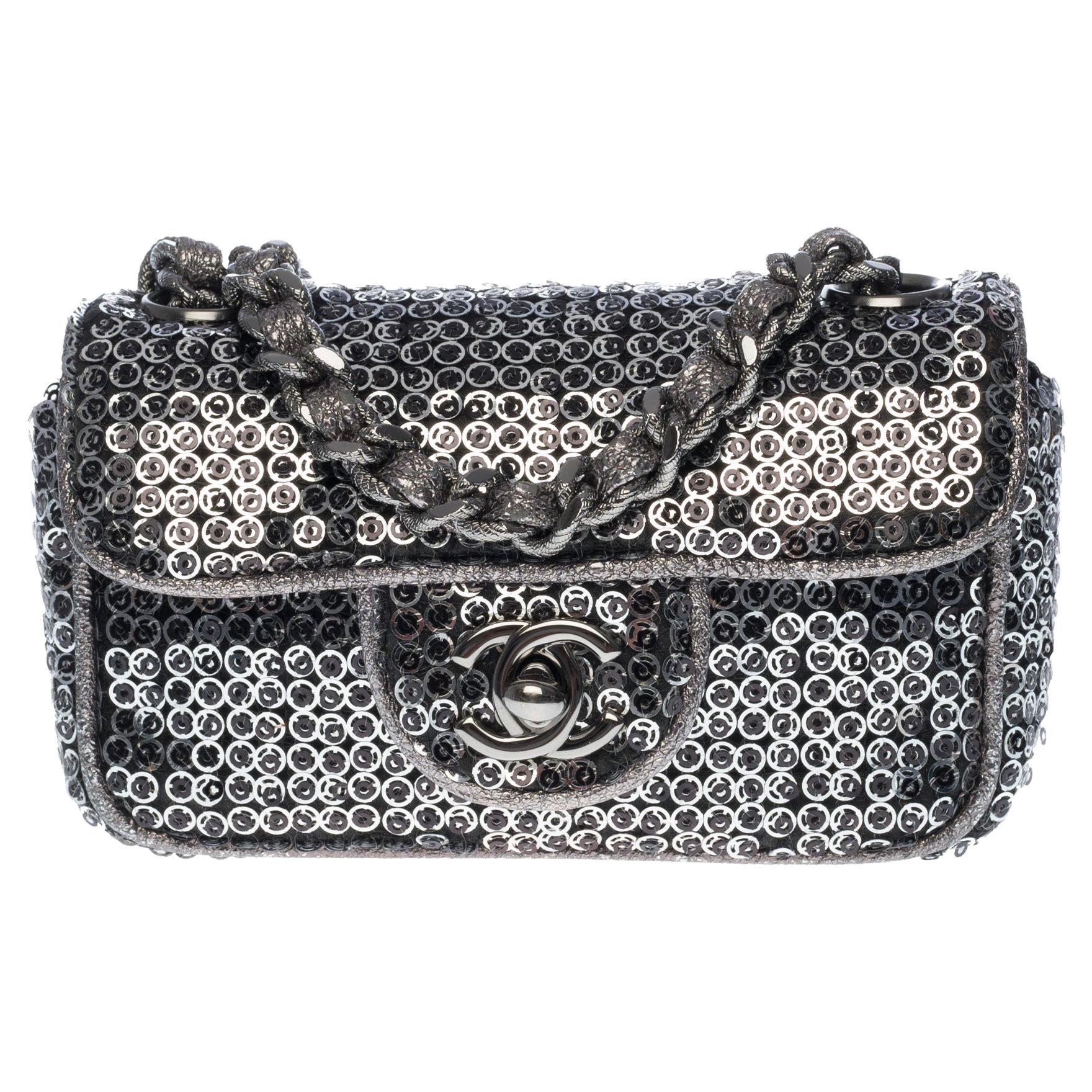 Limited Edition Chanel Mini Flap bag shoulder bag in micro silver