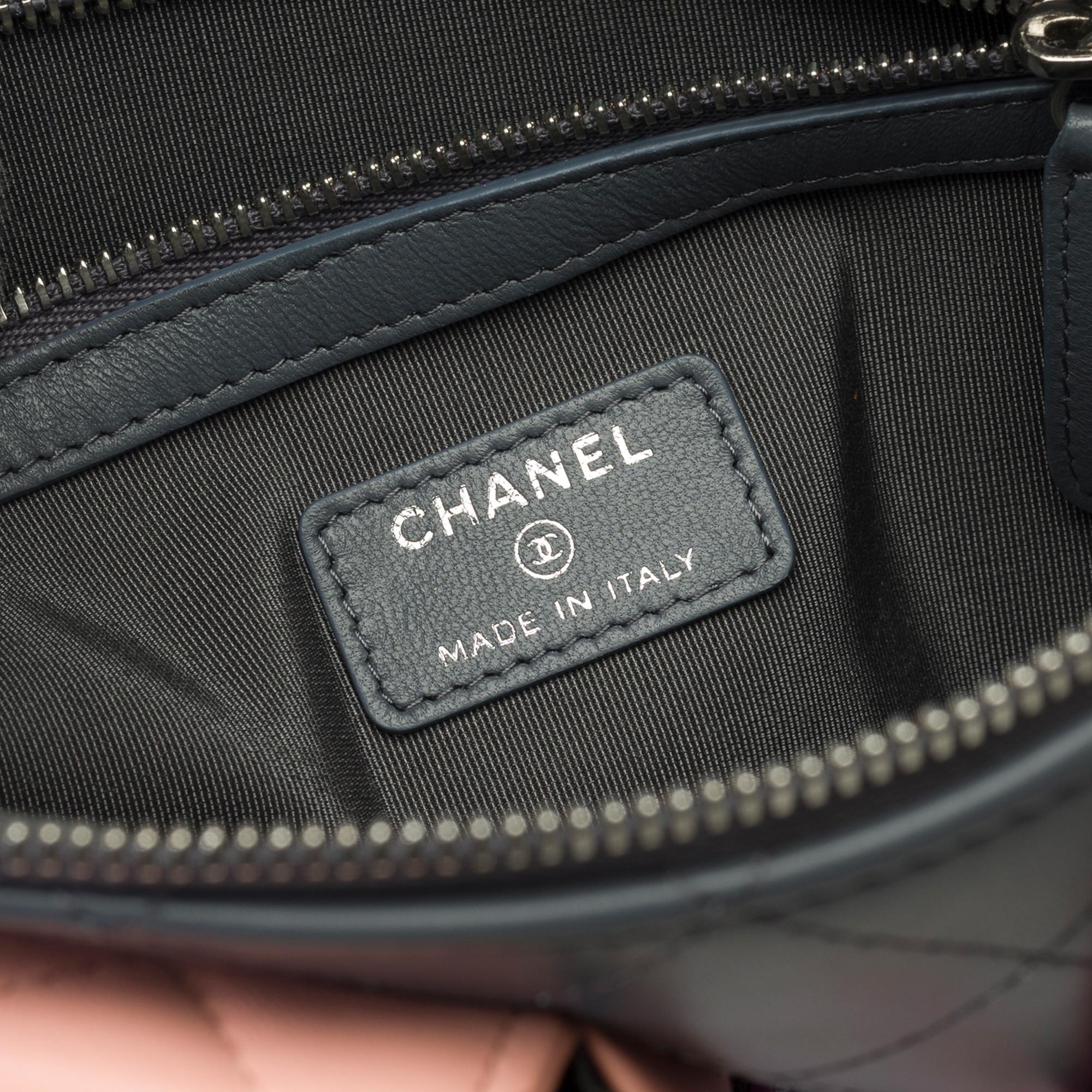 Chanel Pouch/Clutch in mehrfarbigem gestepptem Leder in limitierter Auflage, SHW im Angebot 3