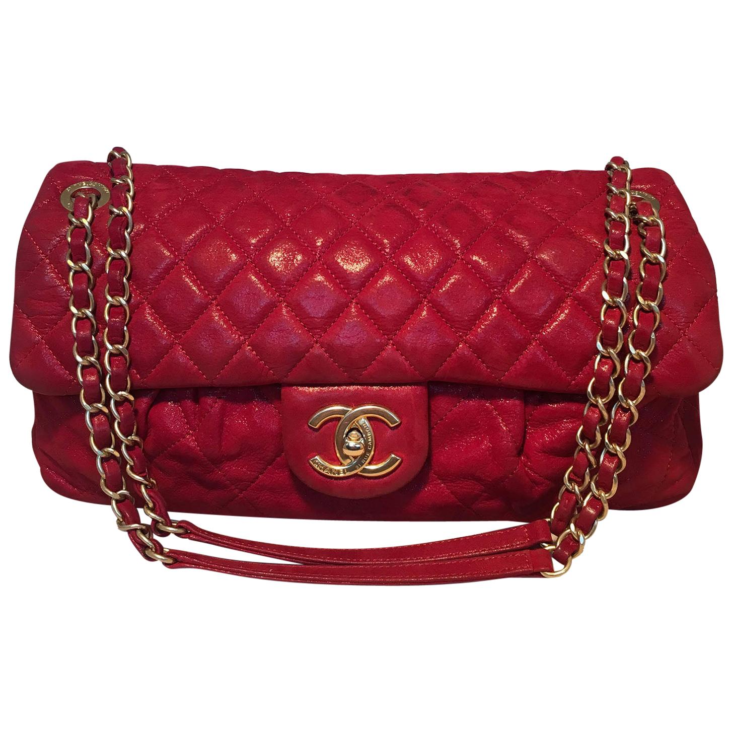 Chanel Red Iridescent Calfskin Chic Quilt Flap Bag For Sale at 1stDibs
