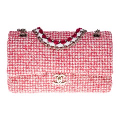 Limited Edition Chanel Timeless Shoulder bag in Red & White Tweed, SHW