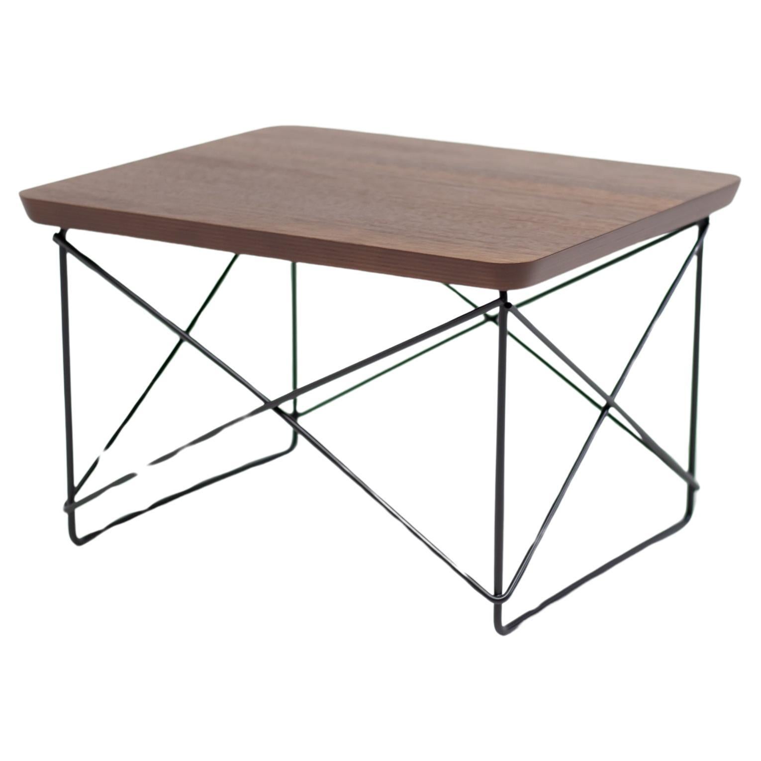 Tables Charles and Ray Eames LTR en édition limitée en vente