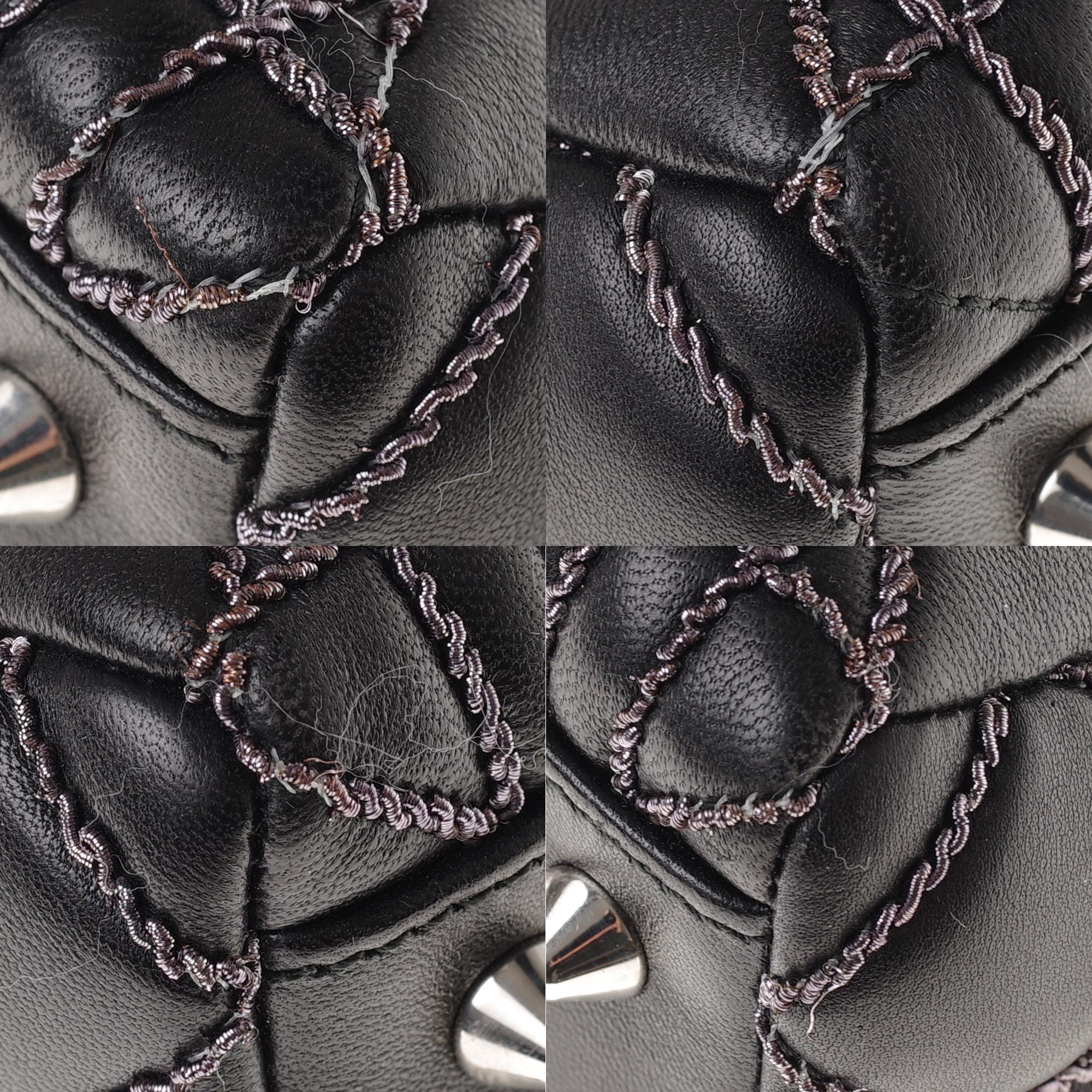 Limited Edition-Christian Dior Lady Dior MM handbag in black cannage leather 3