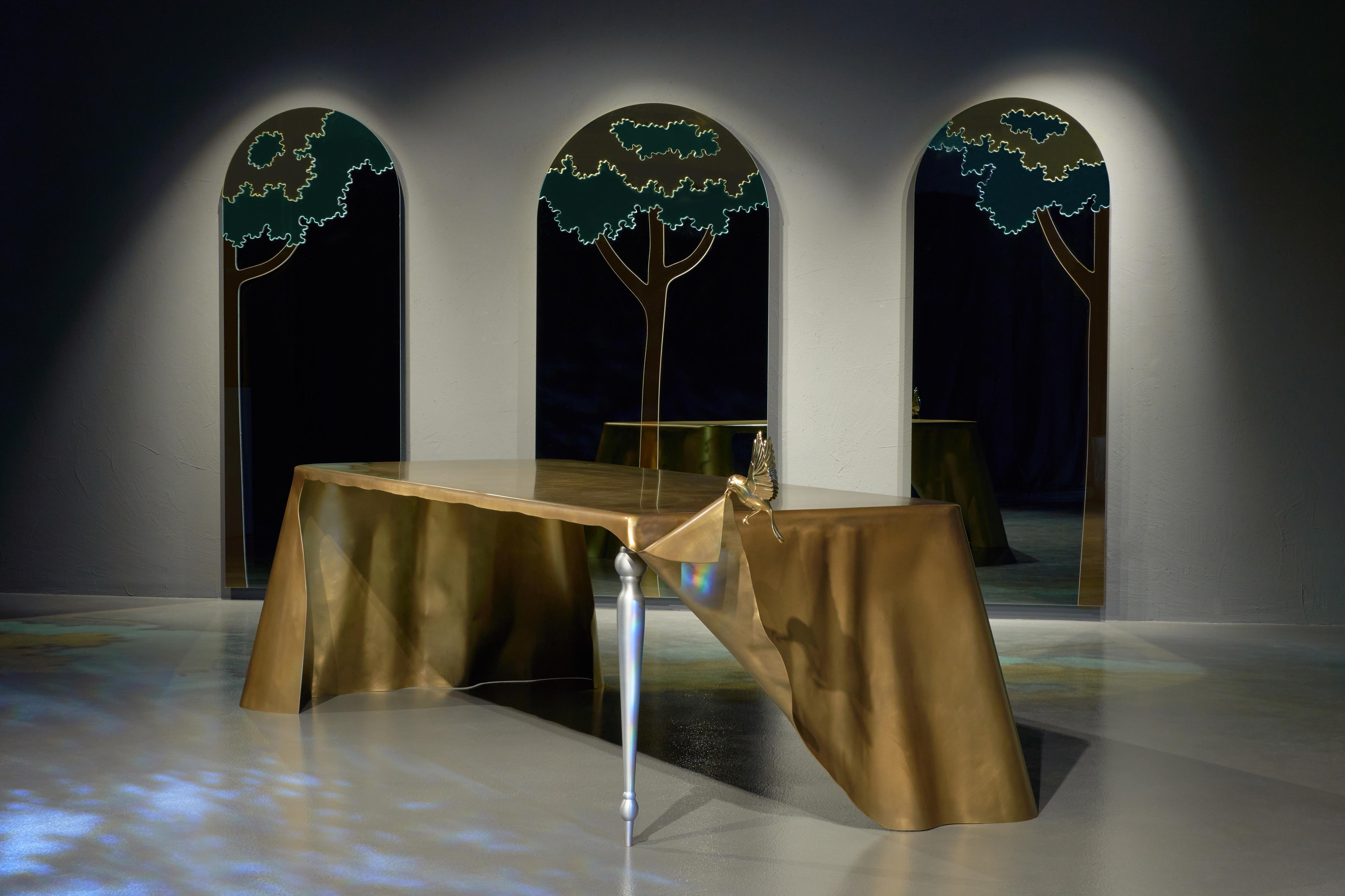 Dieser Tisch wurde von Alessandra Baldereschi für Dilmos entworfen und auf der Designwoche 2023 in Mailand vorgestellt.
