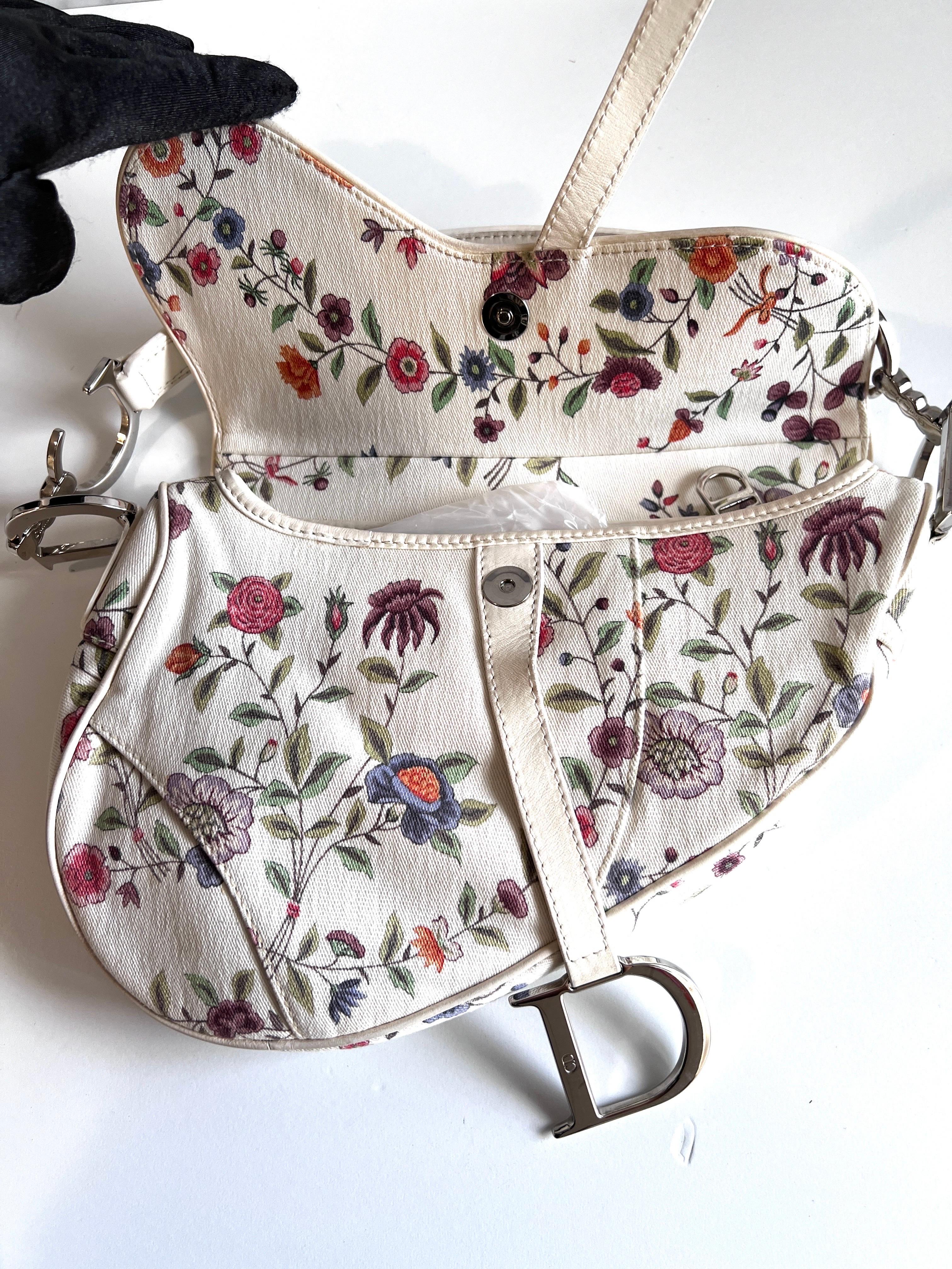 Women's or Men's Limited edition Dior whtie floral print cava saddle bag