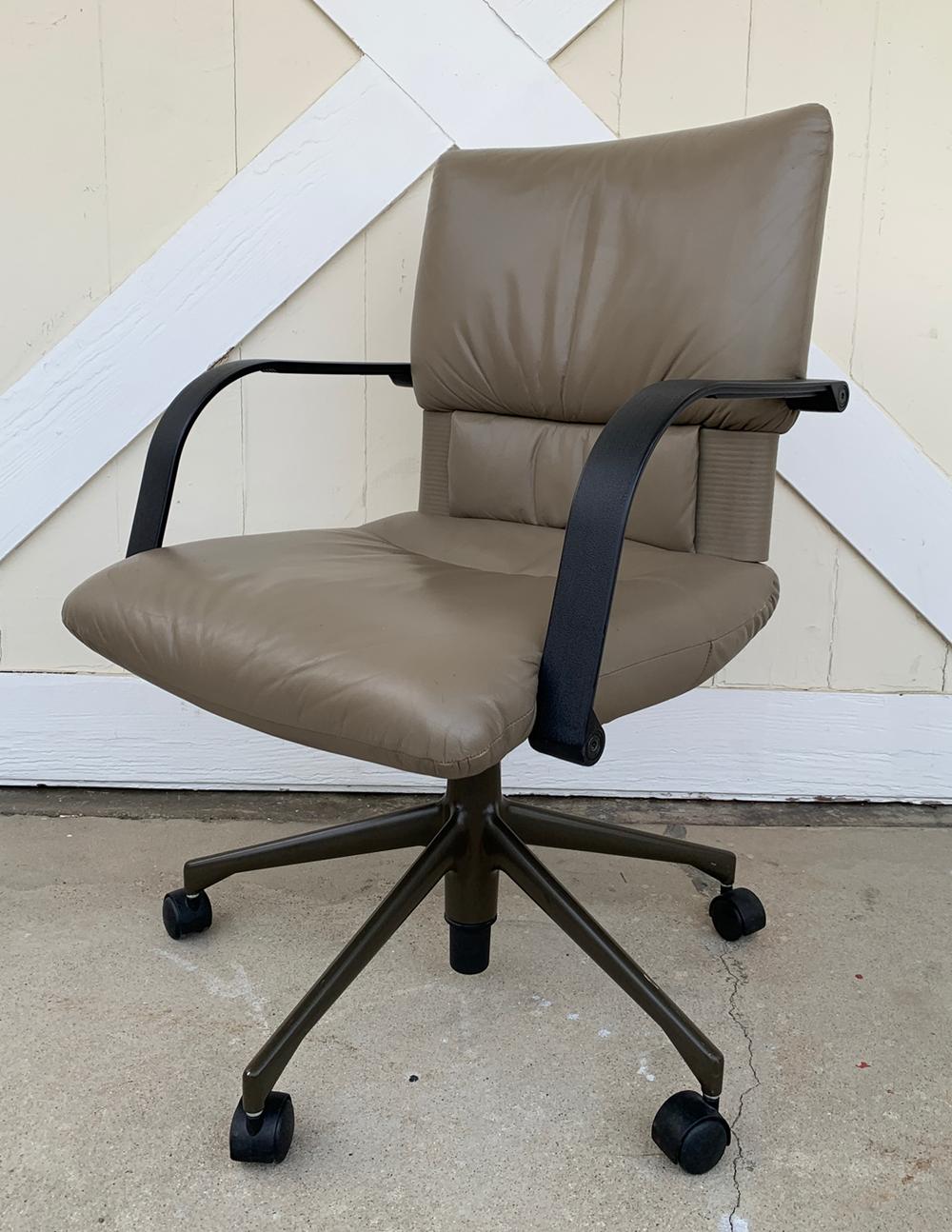 Limited Edition Figura Chair by Mario Bellini / Vitra 5