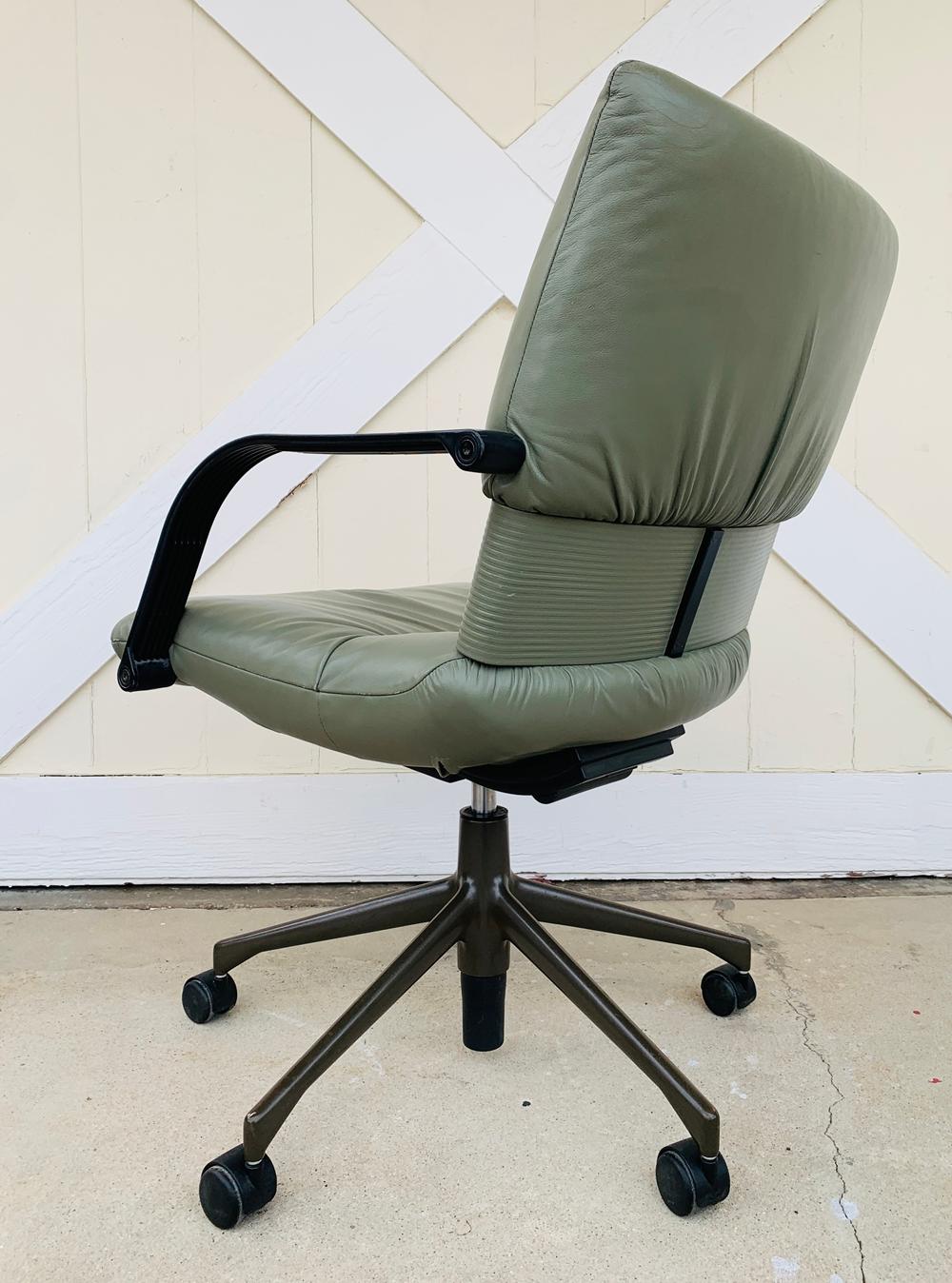 vitra figura chair