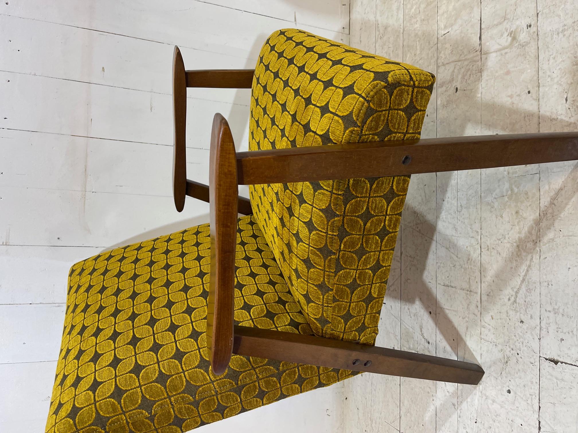 Limited Edition German Mid Century Lounge Chair in Geometric Fabric For Sale 7