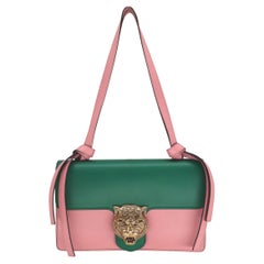 Borsa a tracolla Gucci Animalier a testa di tigre bicolore in edizione limitata, edizione Cruise 2016.