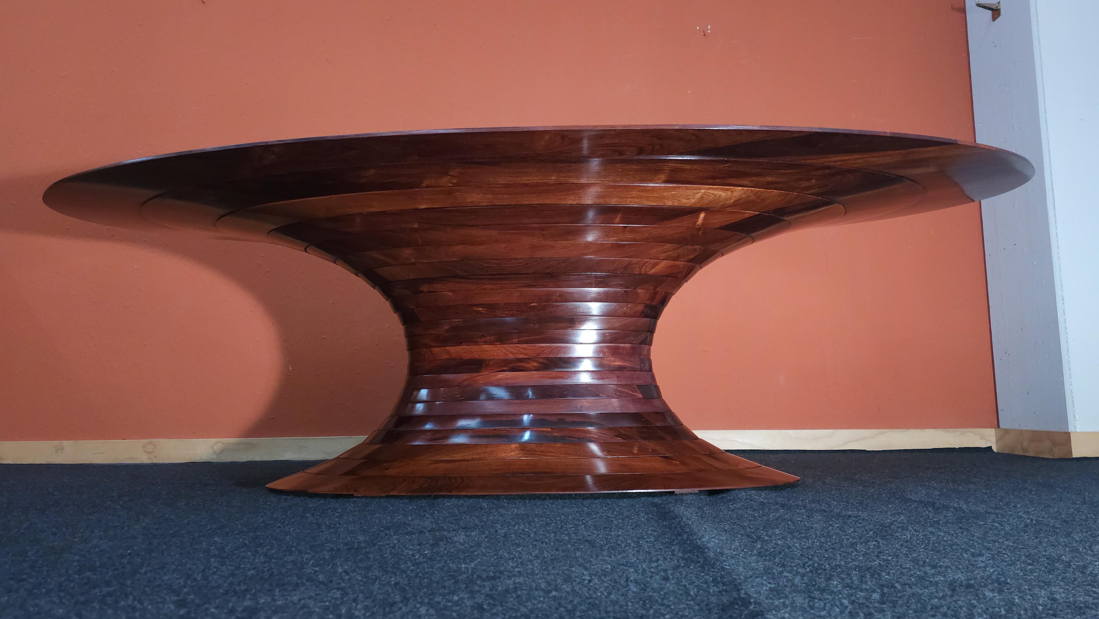  Limited edition Italian solid rosewood oval dining table For Sale 4