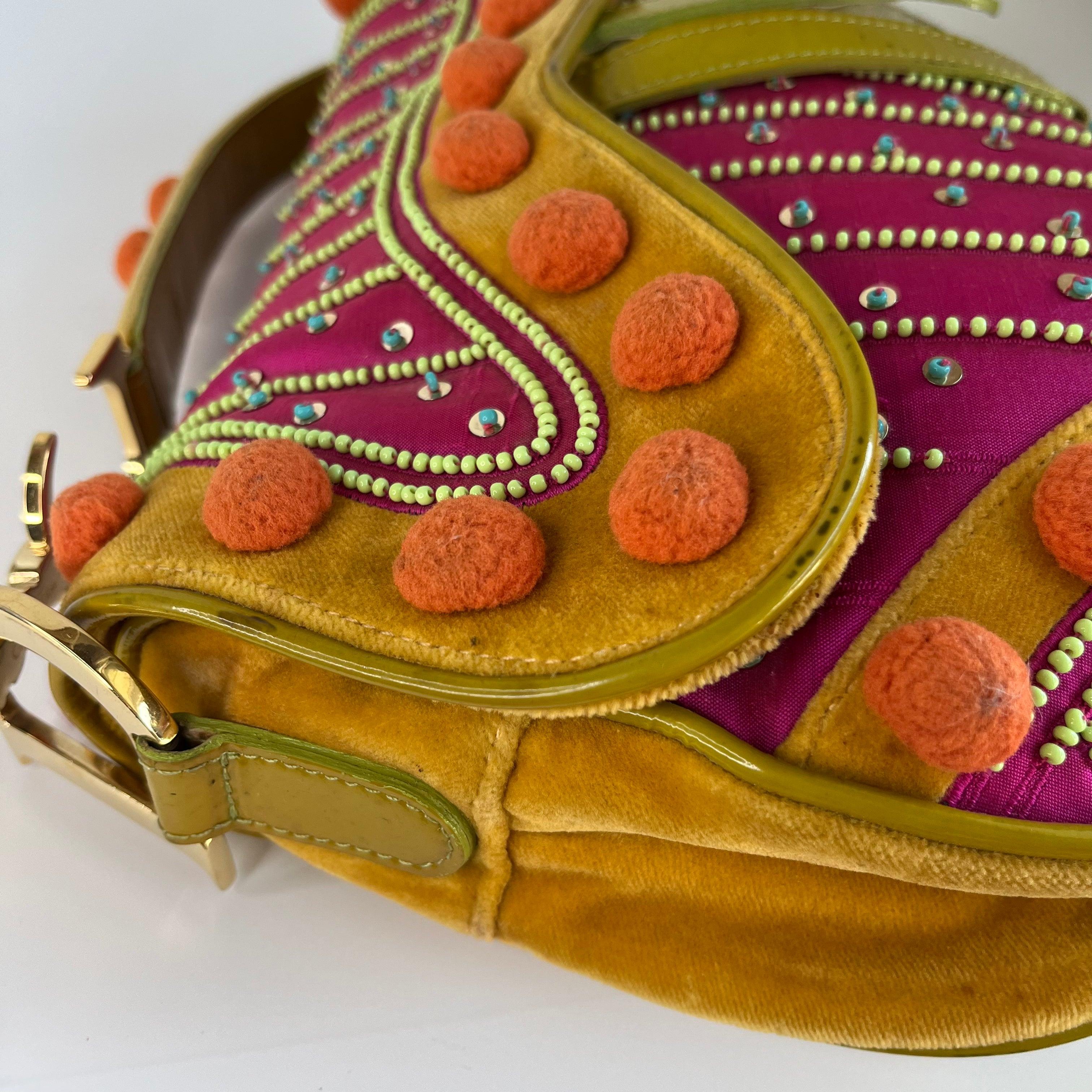Edition limitée John Galliano era Dior Saddle bag avec pompons et perles 12