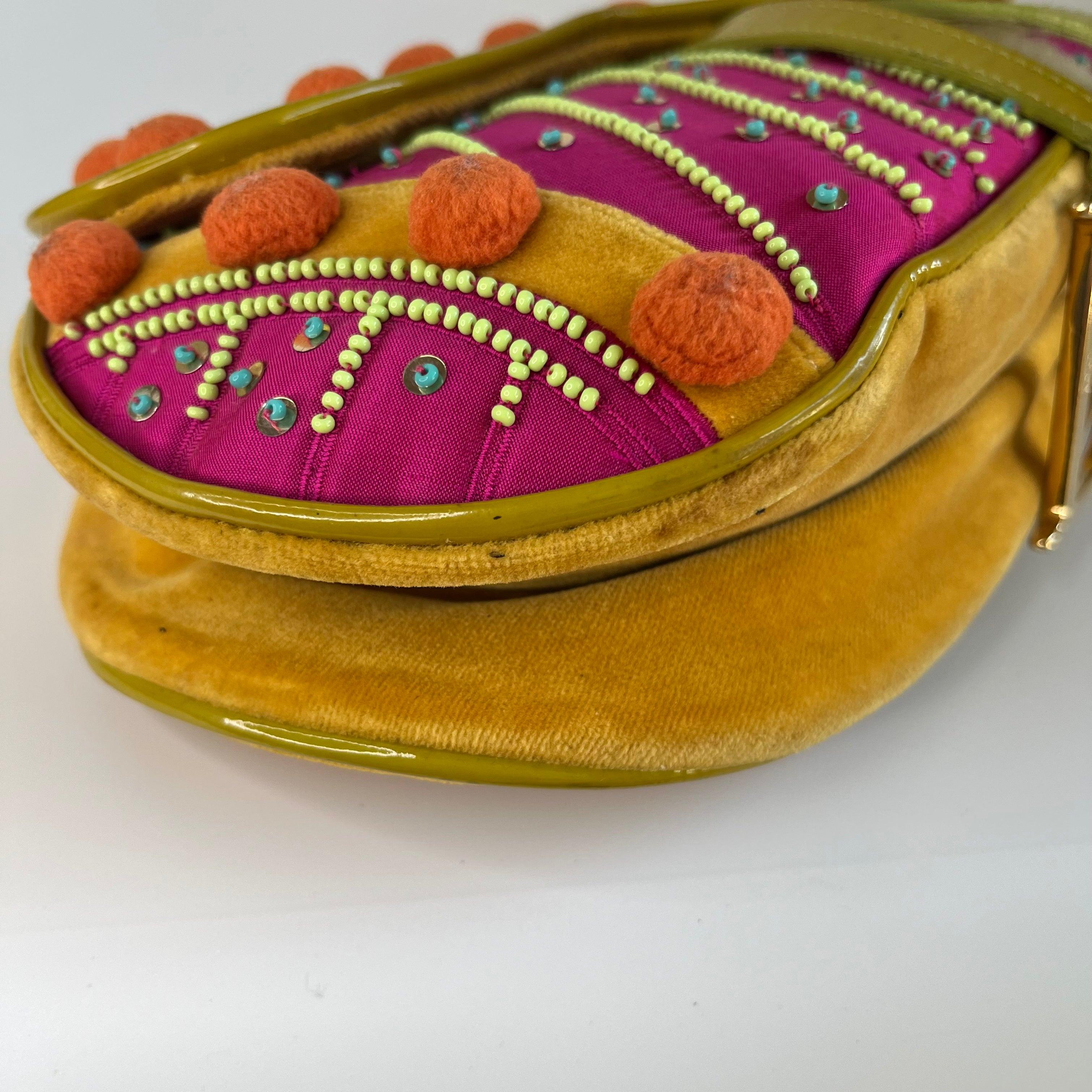 Edition limitée John Galliano era Dior Saddle bag avec pompons et perles 13