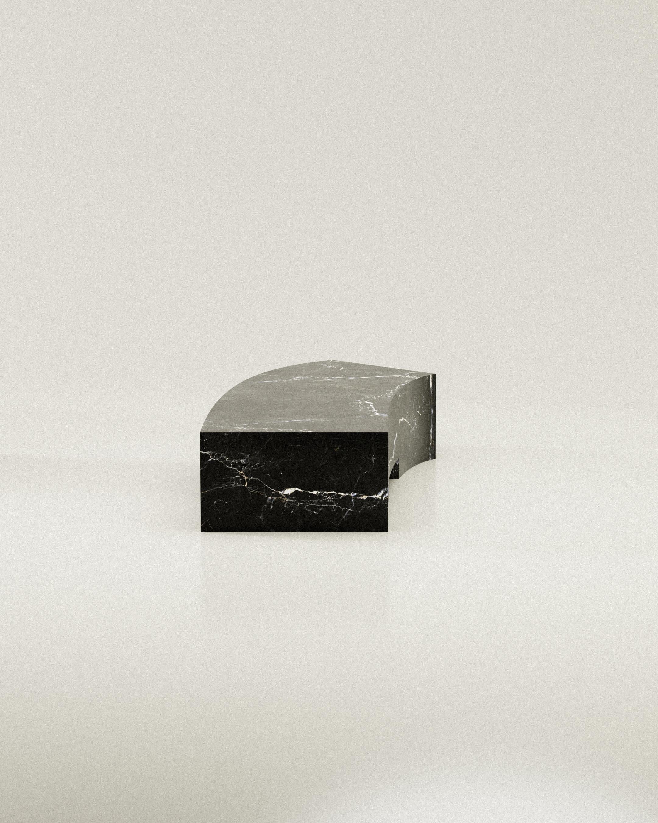 Mesa de centro Kufe de edición limitada en mármol negro de Justus Knut Schomann en venta 2
