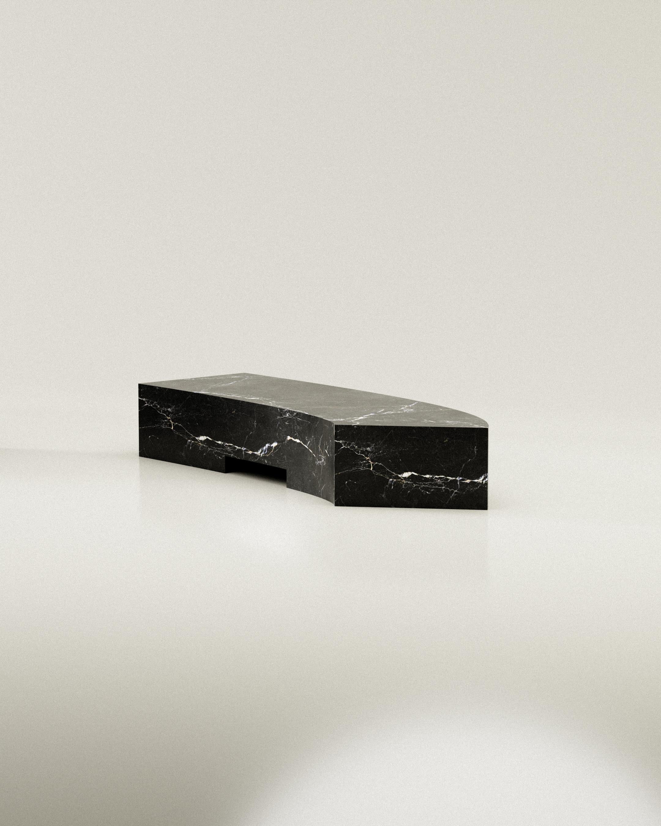 Mesa de centro Kufe de edición limitada en mármol negro de Justus Knut Schomann en venta 4