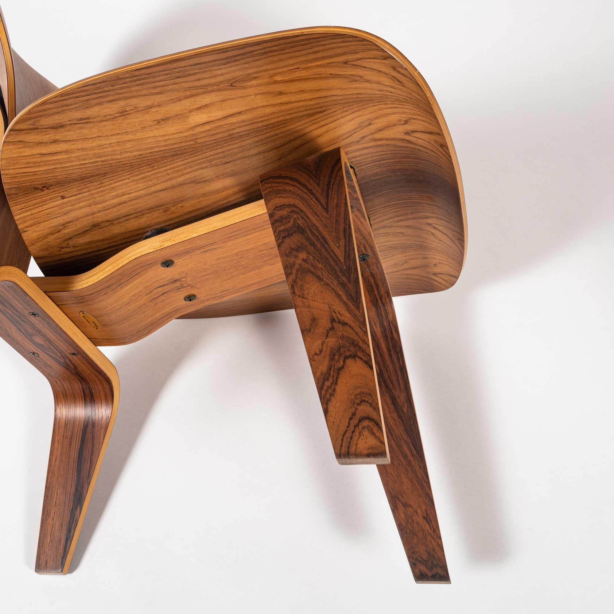 Chaise LCW en bois de rose en édition limitée de Charles et Ray Eames pour Herman Miller Bon état à Seattle, WA