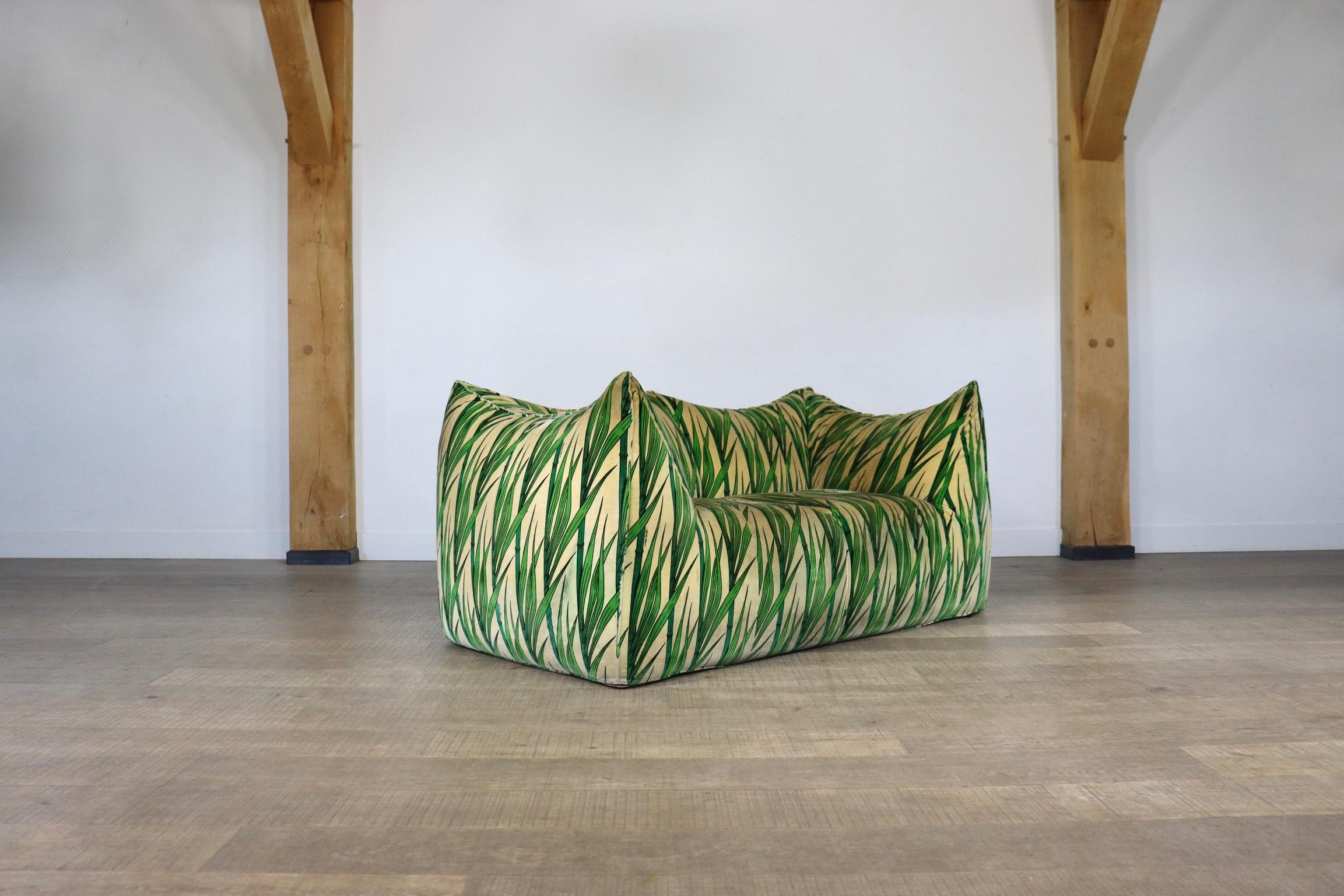 Limited Edition Le Bambole 2-Seater Sofa by Mario Bellini, 1980s In Good Condition In ABCOUDE, UT