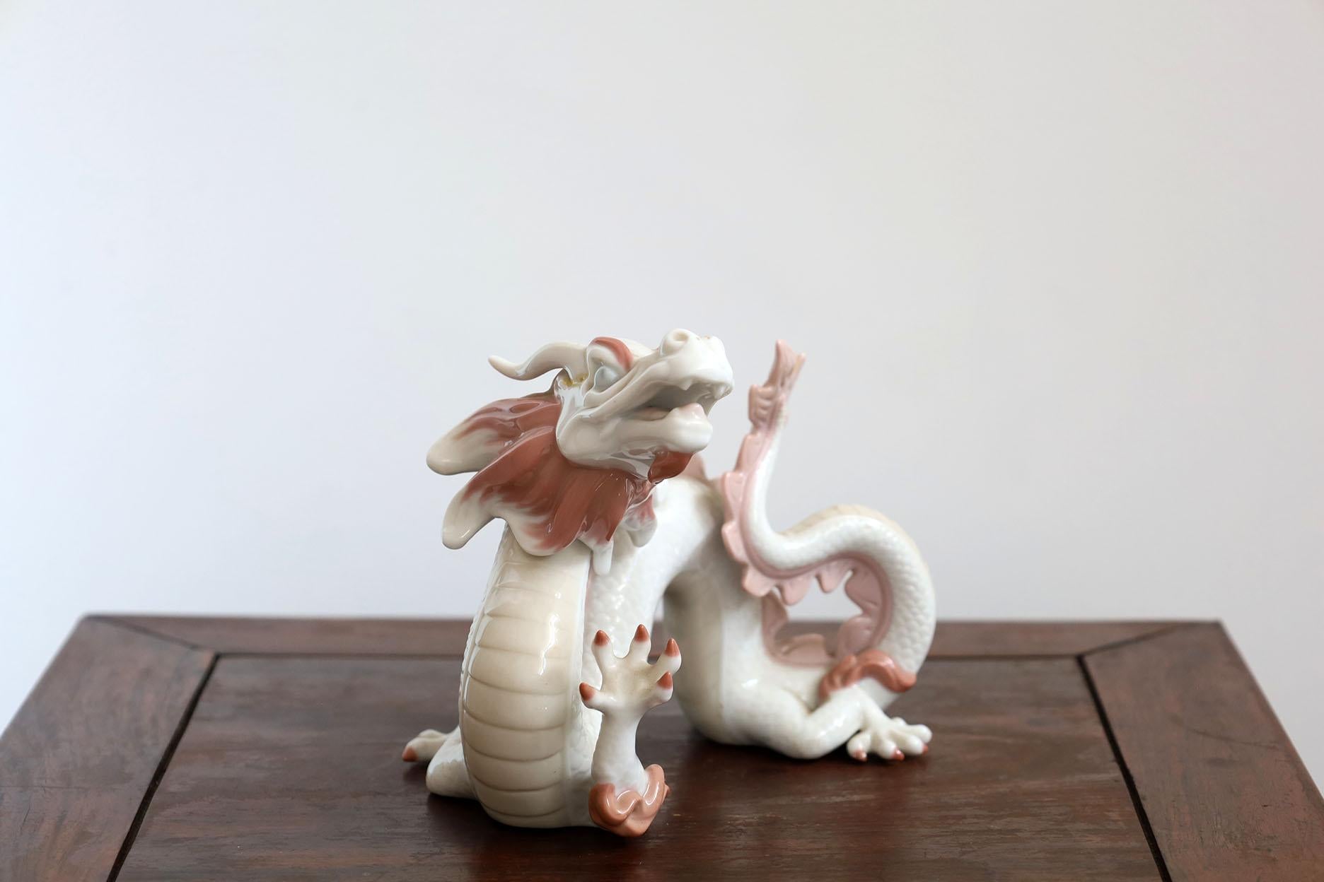 Escultura de Dragón de Porcelana Lladro Edición Limitada Chinoiserie en venta