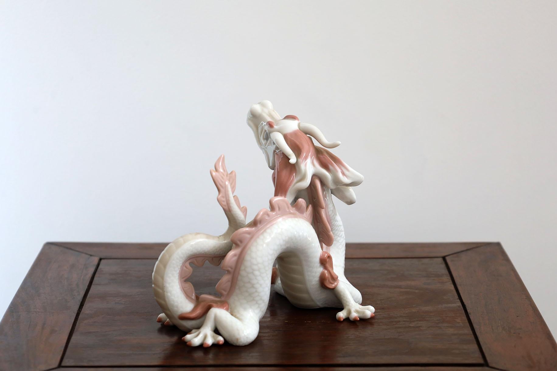 Escultura de Dragón de Porcelana Lladro Edición Limitada en Bueno estado para la venta en Mérida, YU