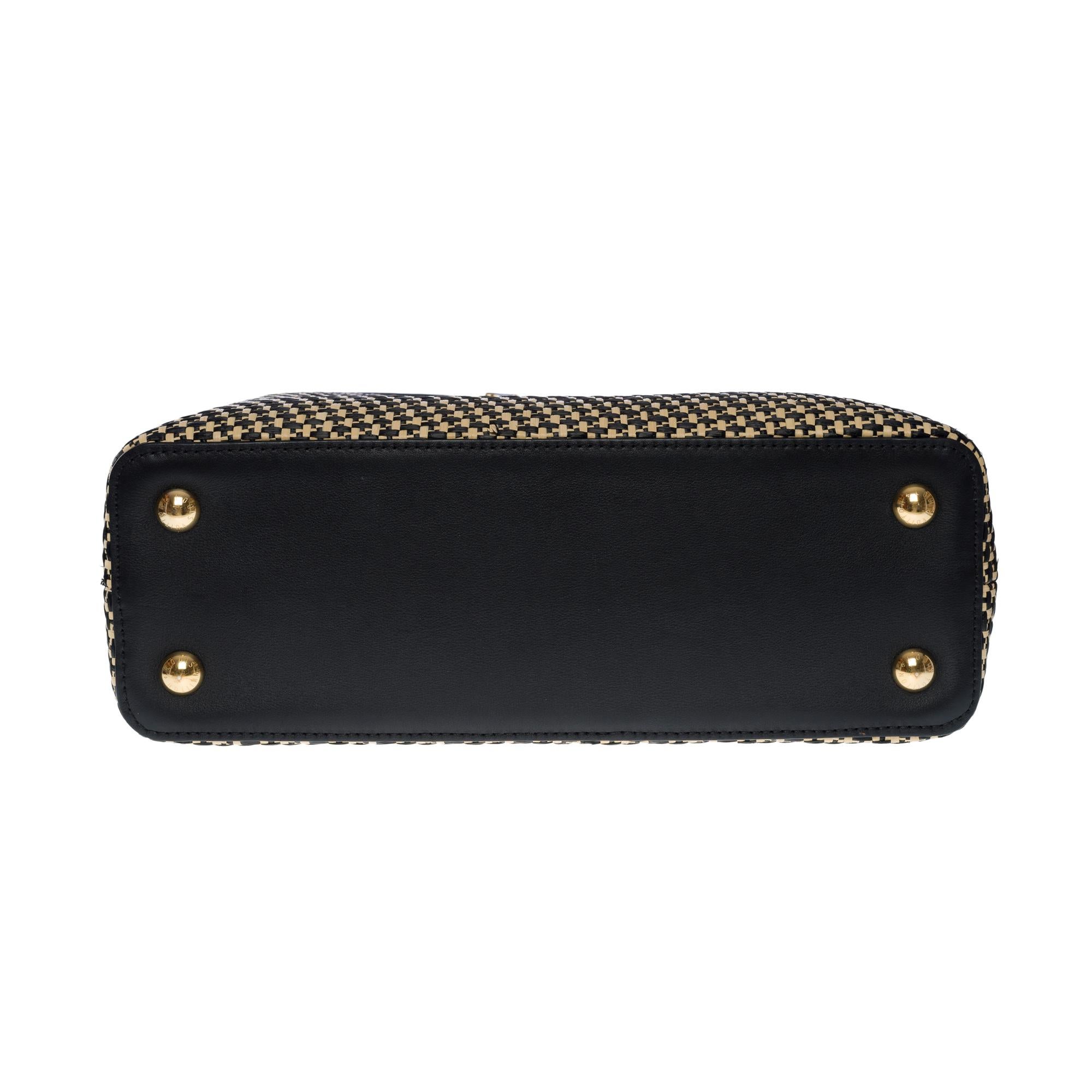 Limited Edition Louis Vuitton Capucines MM handbag strap in braided Raffia, GHW 6