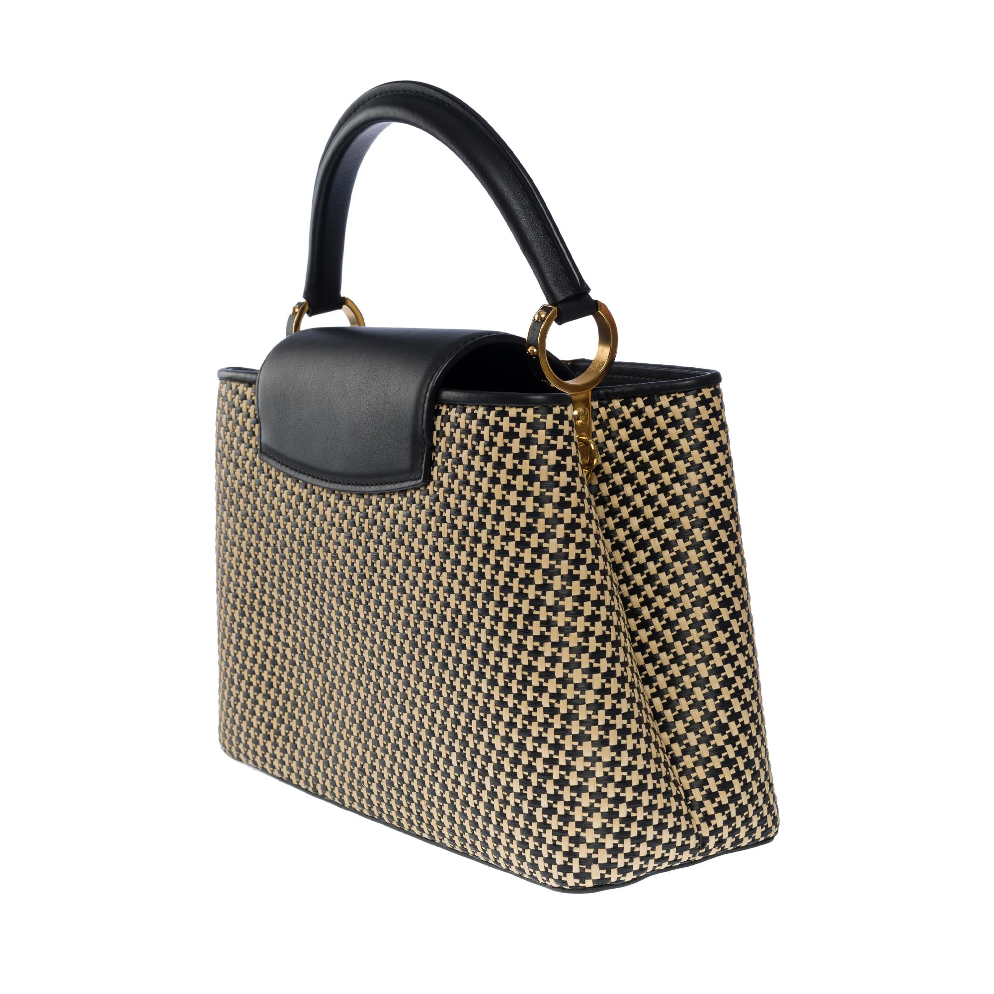 Limited Edition Louis Vuitton Capucines MM handbag strap in braided Raffia, GHW For Sale 1