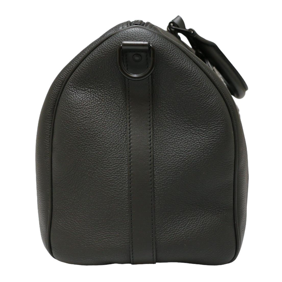 Limited edition : Louis Vuitton Keepall 40 Black City In Excellent Condition For Sale In Paris, FR