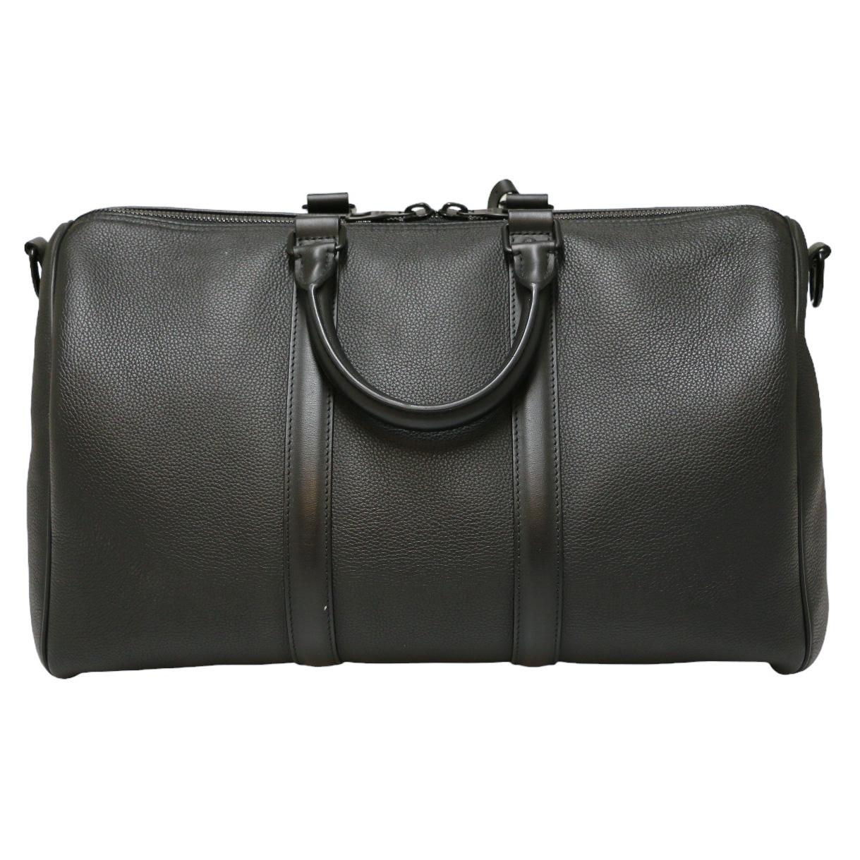 Women's or Men's Limited edition : Louis Vuitton Keepall 40 Black City For Sale