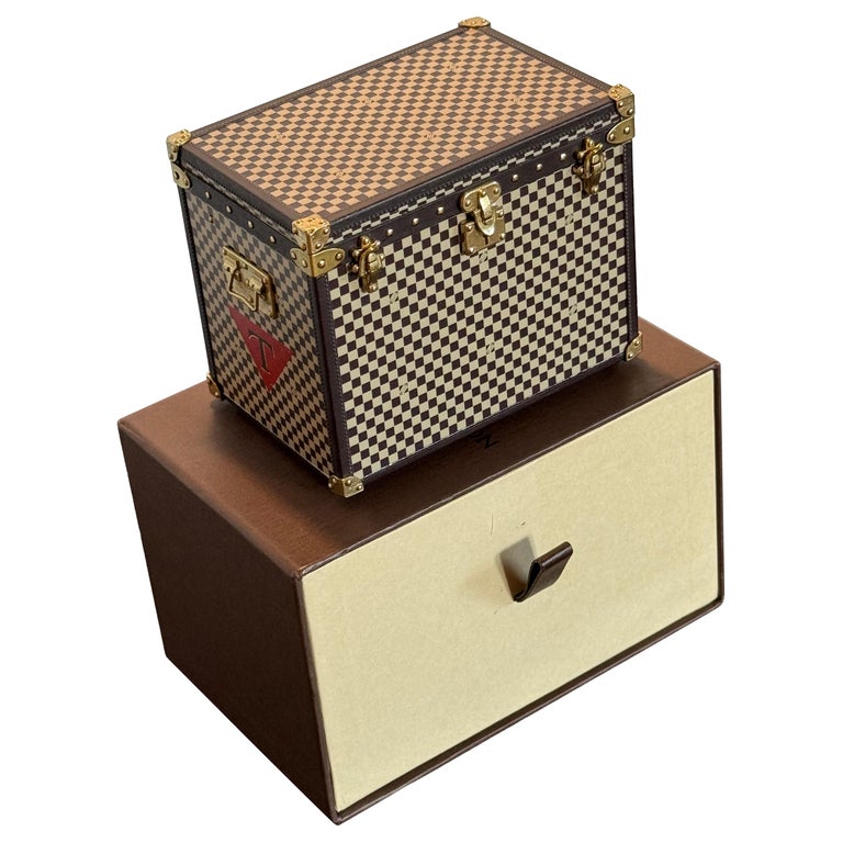 Louis Vuitton Box - 692 For Sale on 1stDibs | lv box, louis