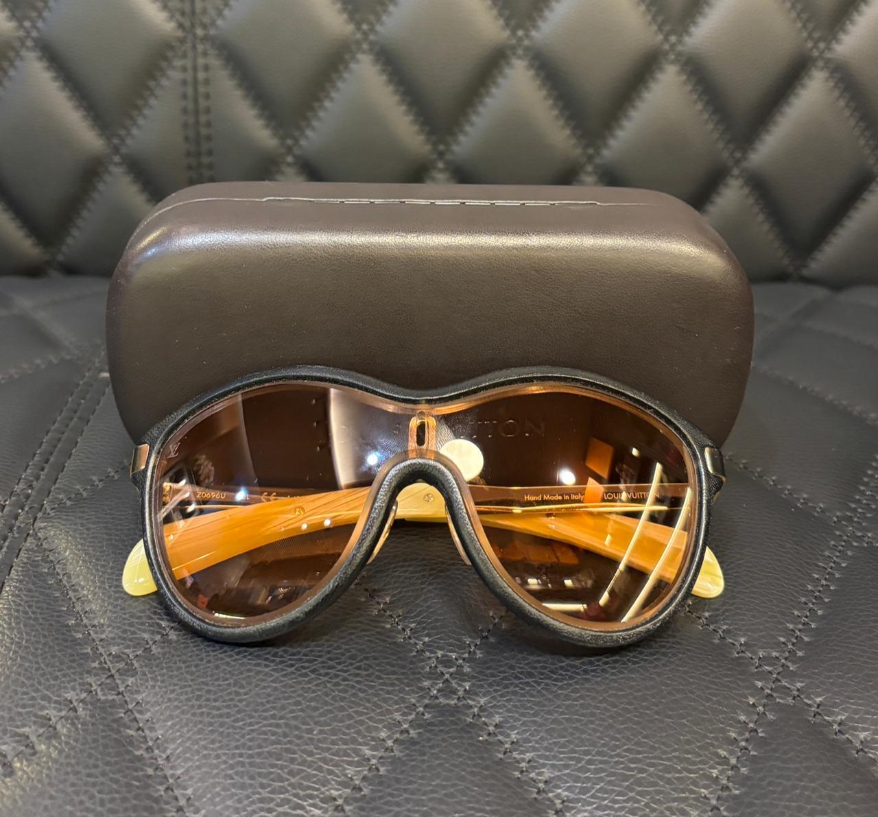 Limited Edition Louis Vuitton Shield Sunglasses en venta 5