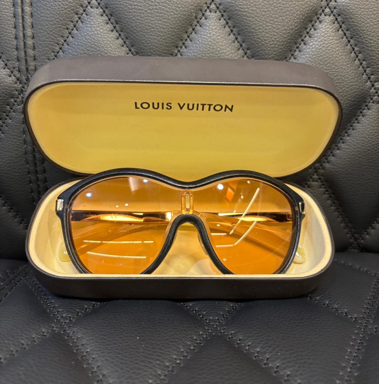 Limited Edition Louis Vuitton Shield Sunglasses en venta 7