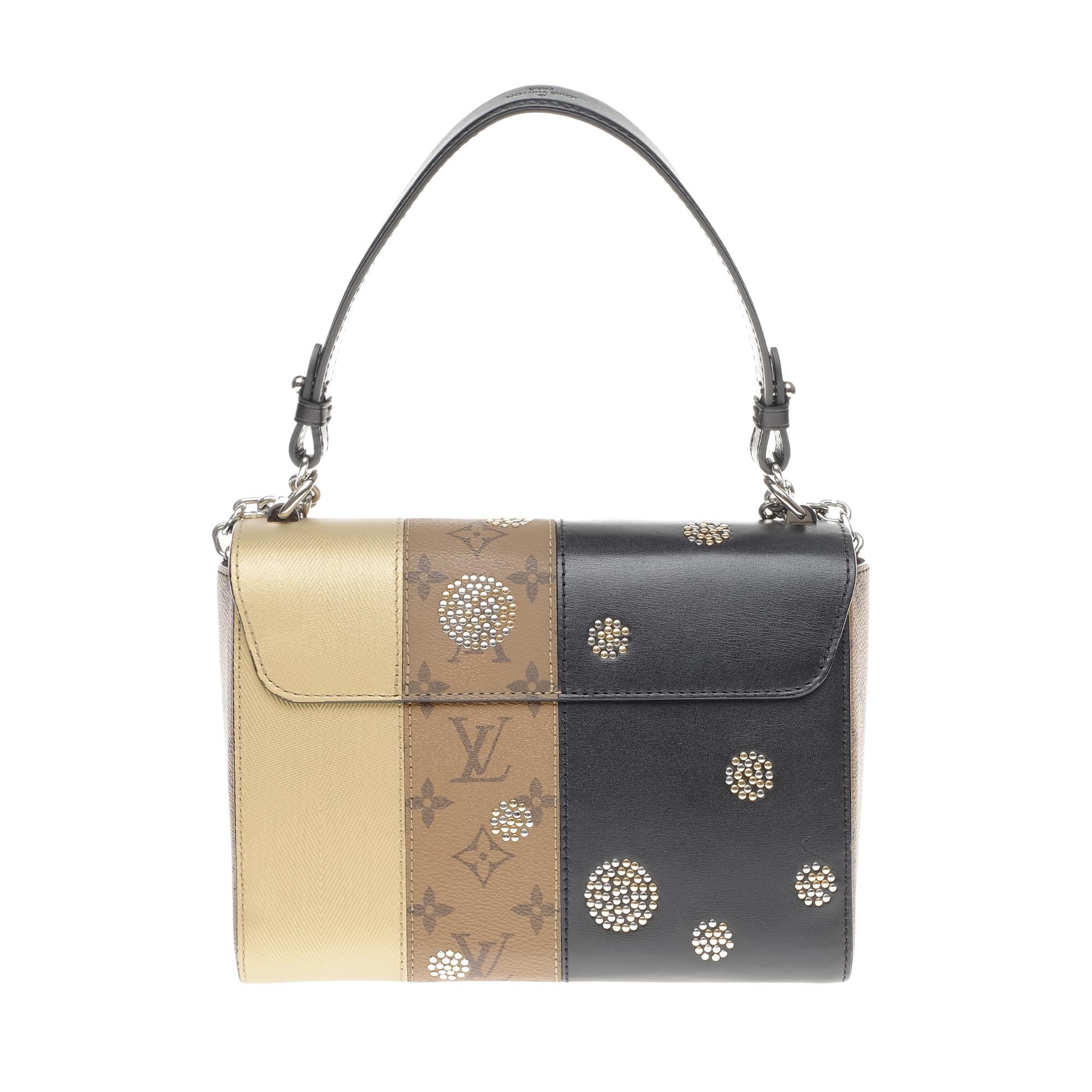 Limited Edition Louis Vuitton Twist MM Umhängetasche in epi Leder fast neu im Zustand „Hervorragend“ in Paris, IDF