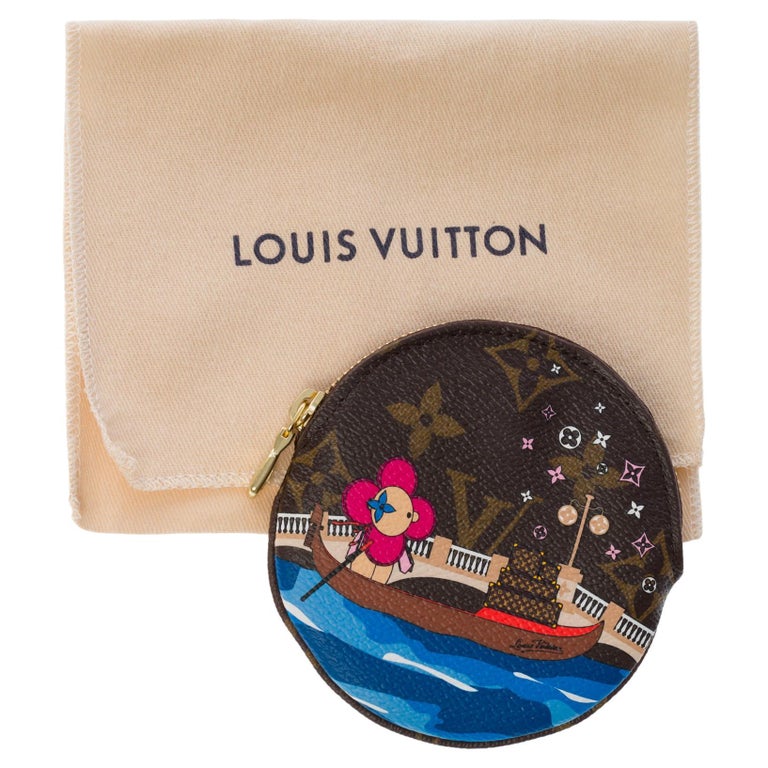 Limited Edition Louis Vuitton Vivienne Doll coin purse in brown monogram,  GHW For Sale at 1stDibs