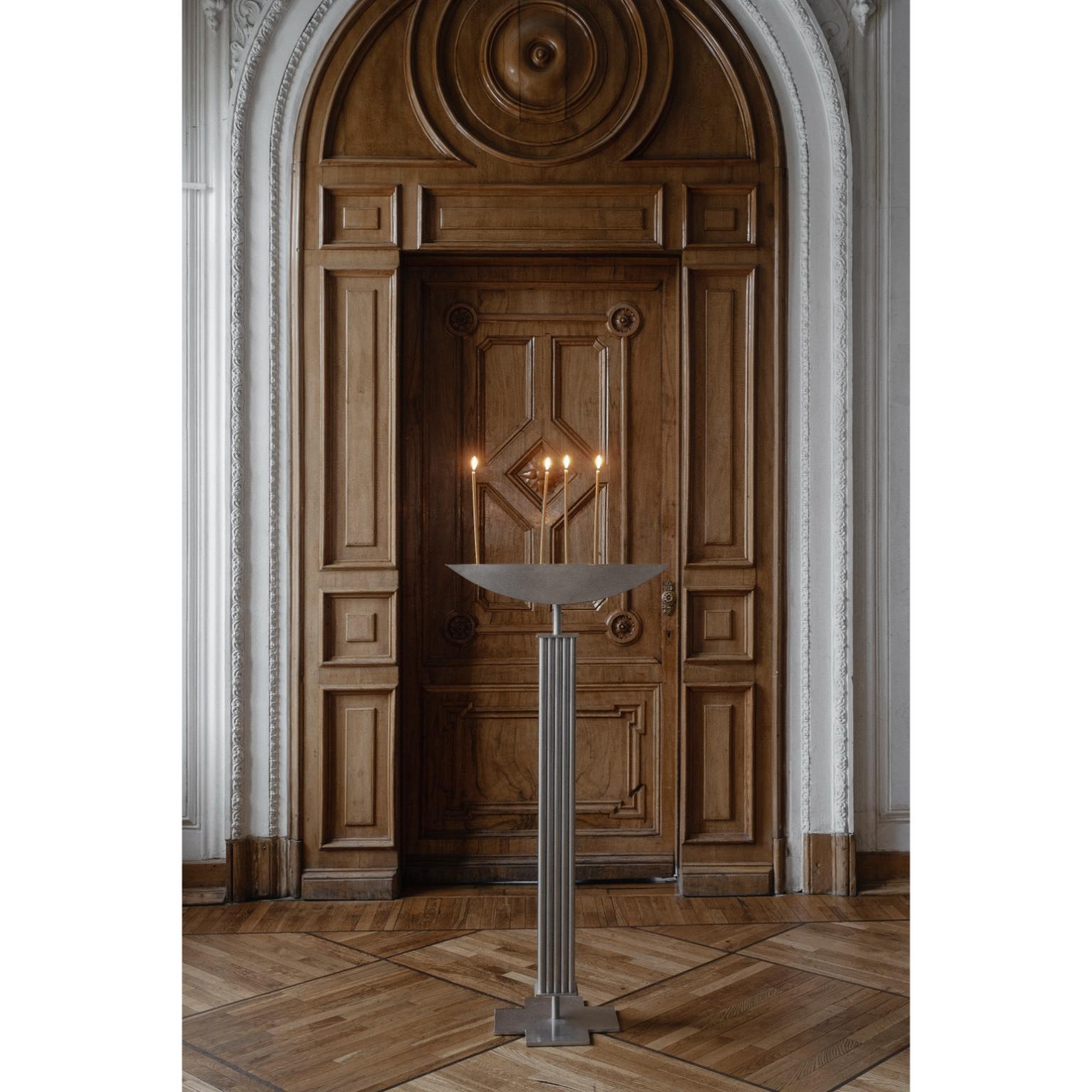 Limitierte Auflage des Lux Æterna Kerzenhalters aus Edelstahl von sashaxsasha im Angebot 3