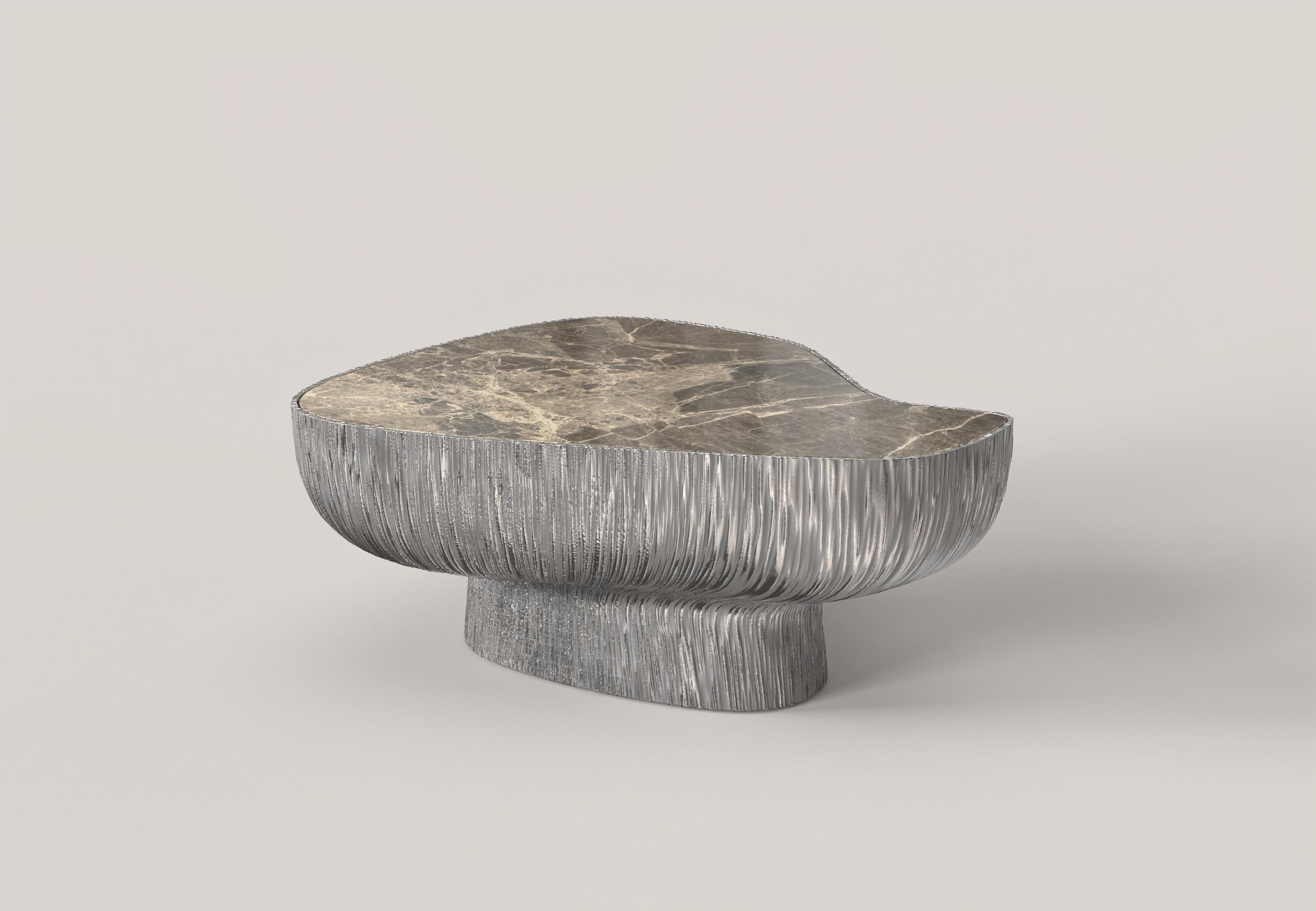 Marmor-Aluminiumtisch in limitierter Auflage, Giava V2 von Simone Fanciullacci (Gegossen) im Angebot
