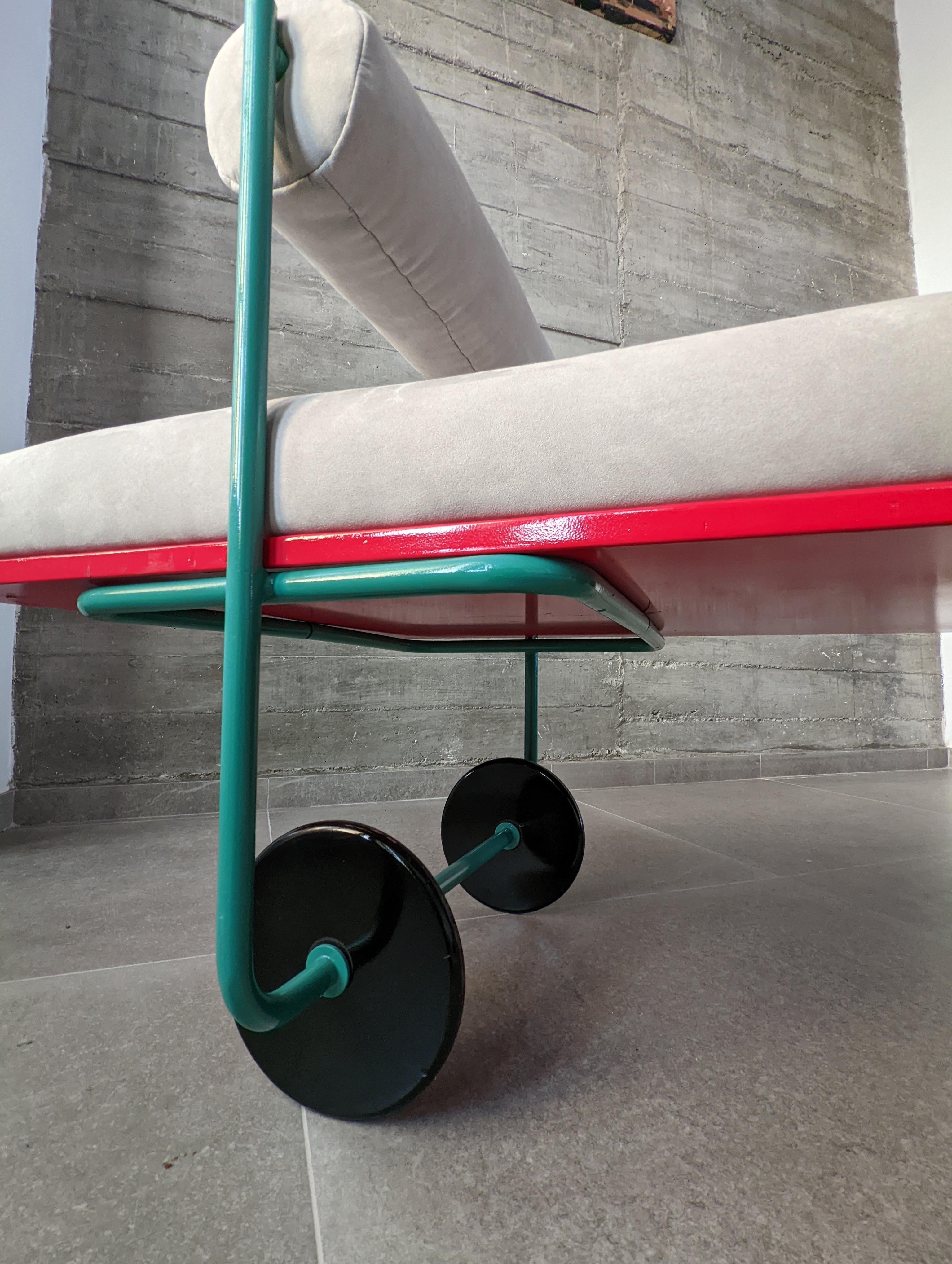 Canapé Memphis Milano Century par Andrea Branzi, 1982 12