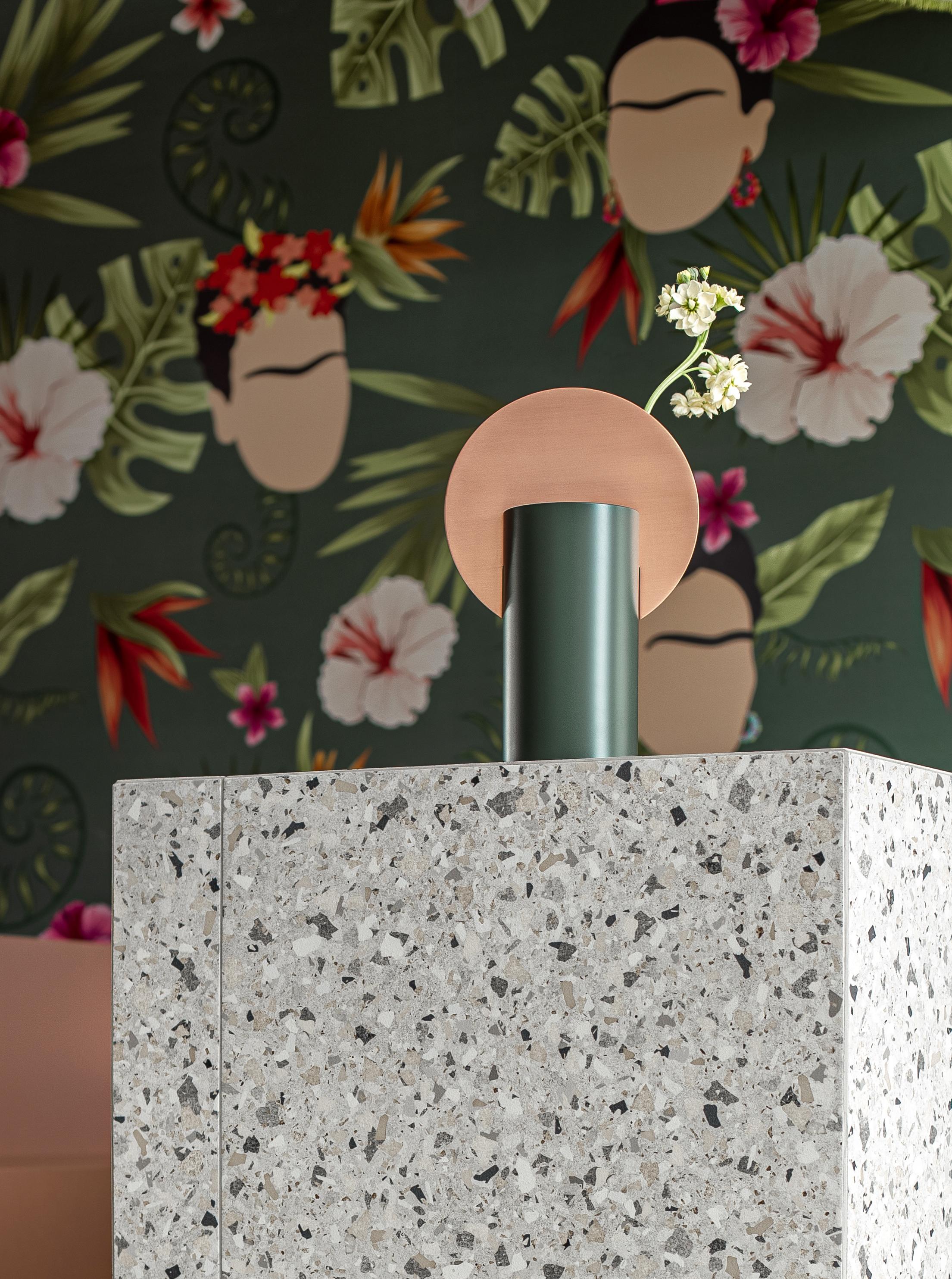 Exclusive Genke Vase CSL6 - Contemporary by Noom in Hammered Copper and Steel For Sale 7