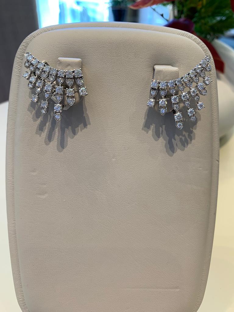 Round Cut Limited Edition Monan Diamond Earrings