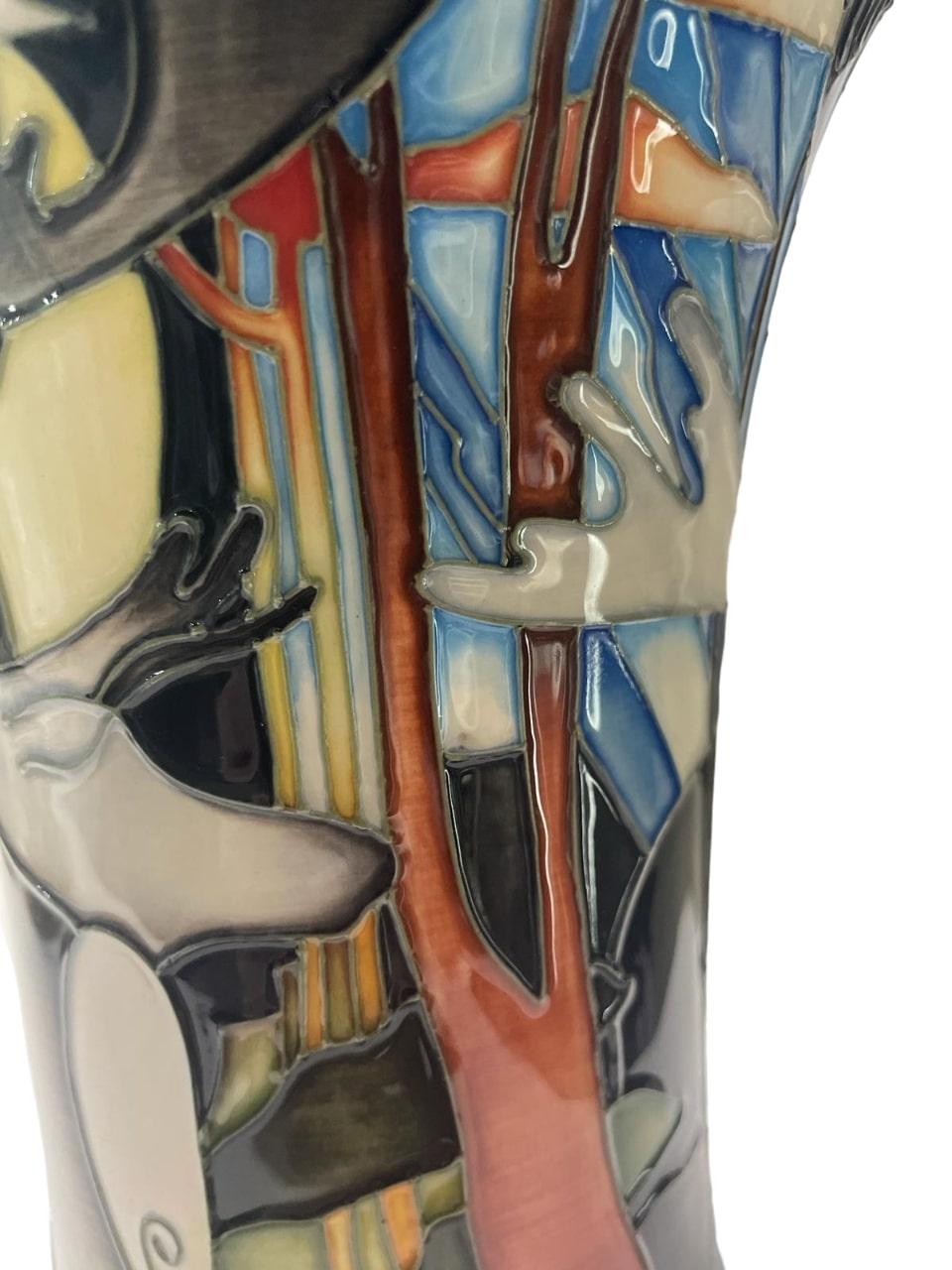 English LIMITED EDITION MOORCROFT Wapiti vase by Emma Bossons dated 2012 31/35 For Sale