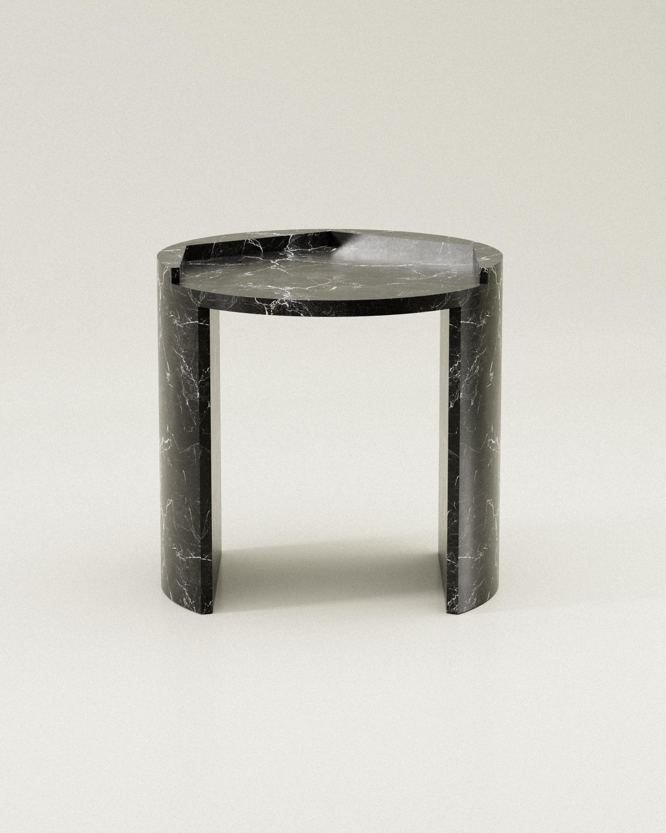 Sgabello NullZwei in edizione limitata in marmo nero di Justus Knut Schomann In condizioni Nuovo in vendita a Geneve, CH
