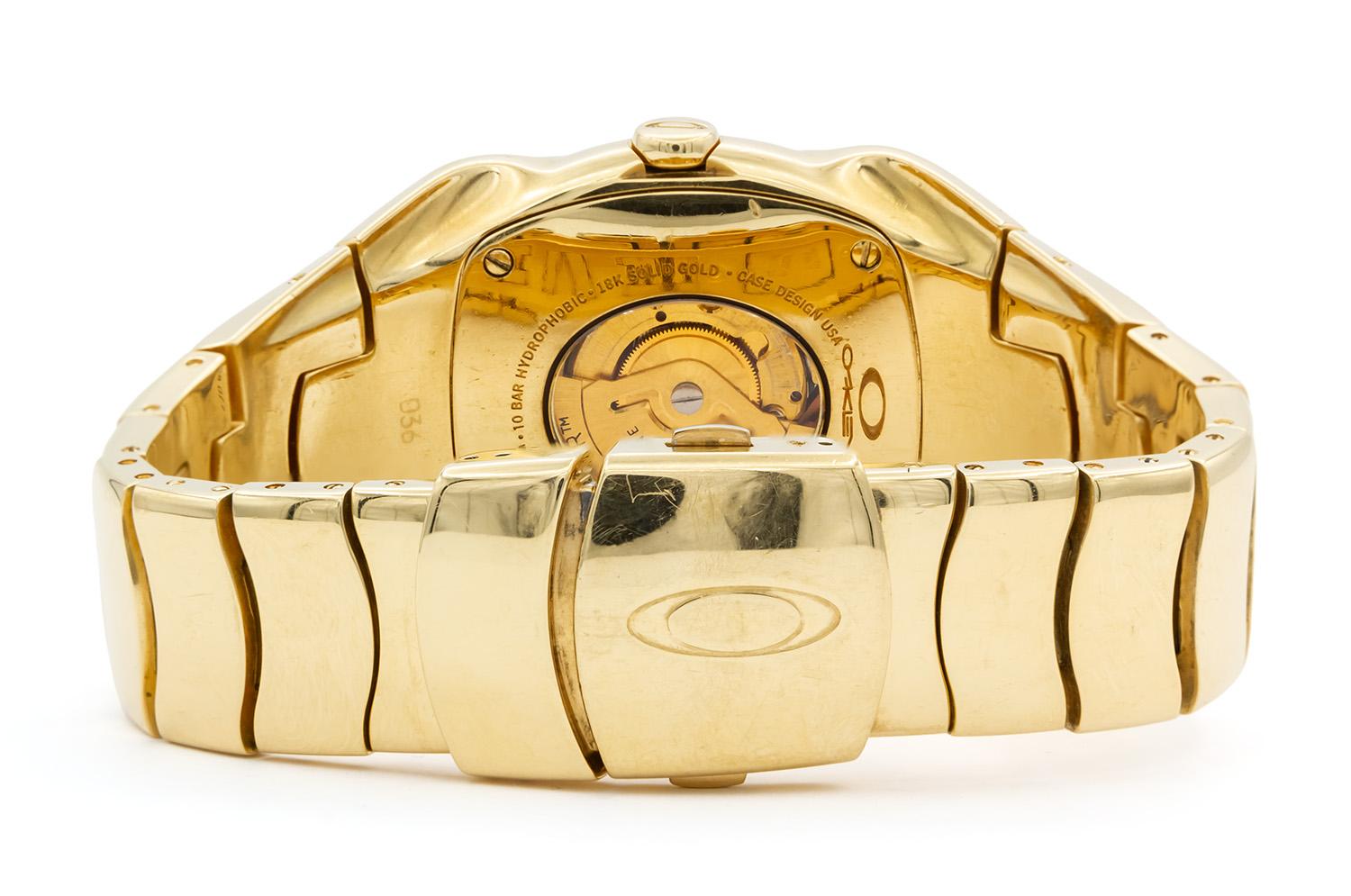 Limited Edition Oakley Timebomb Solid 18k Yellow Gold Extremely Rare In Excellent Condition For Sale In Tustin, CA