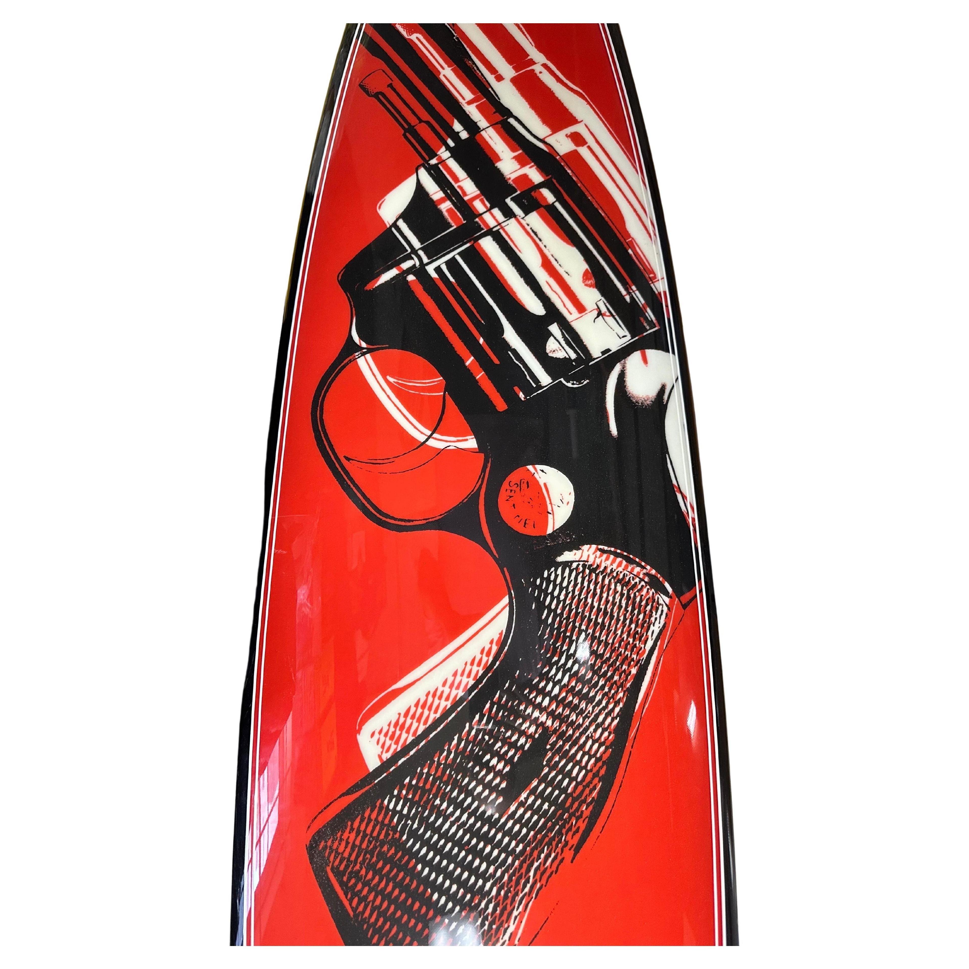 Planche de surf / sculpture Revolver d'Andy Warhol et Tim Bessell Bon état - En vente à San Diego, CA