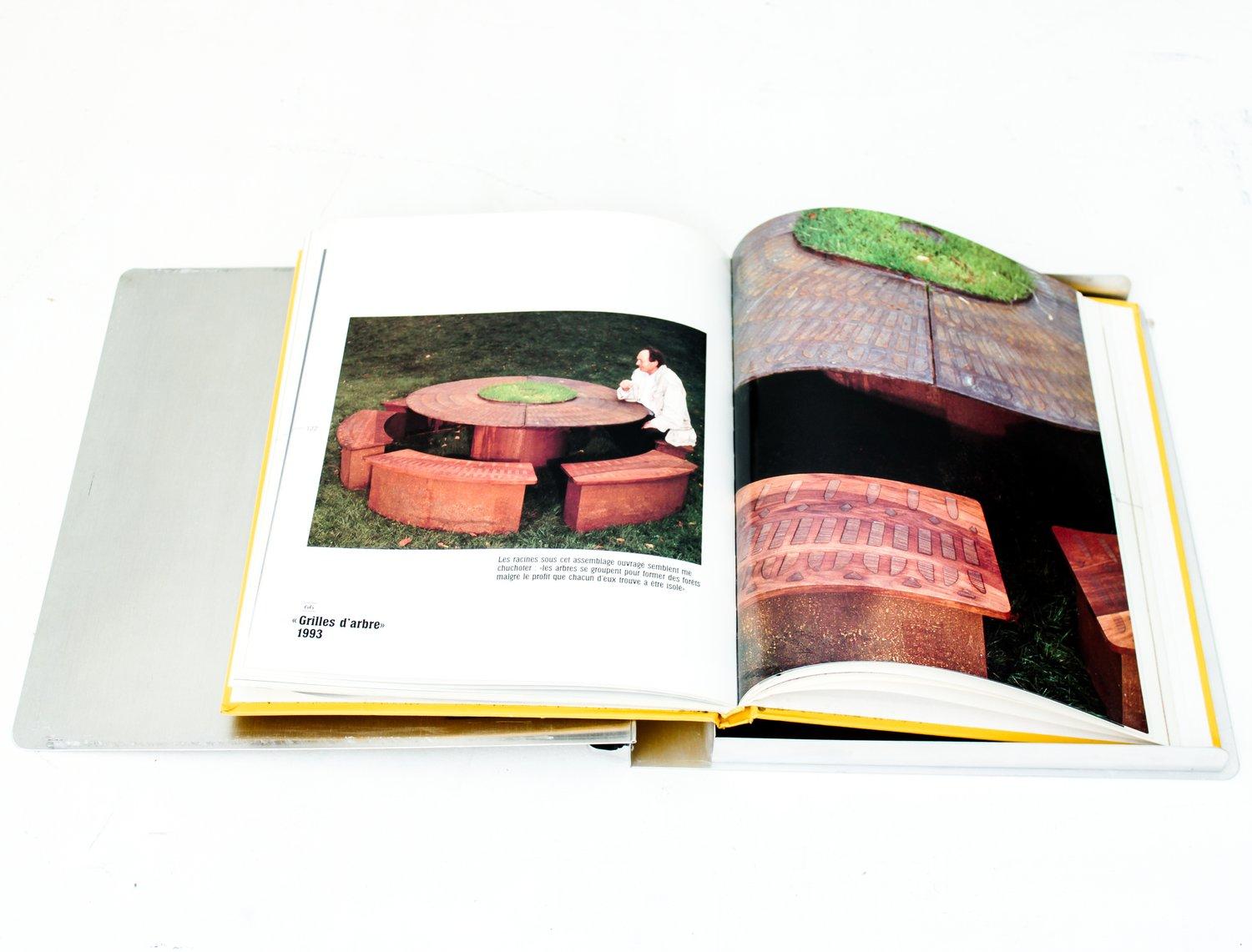 Limited Edition Sculptural Book Top Niveau By Yonel Lebovici , France / C.1990 For Sale 2