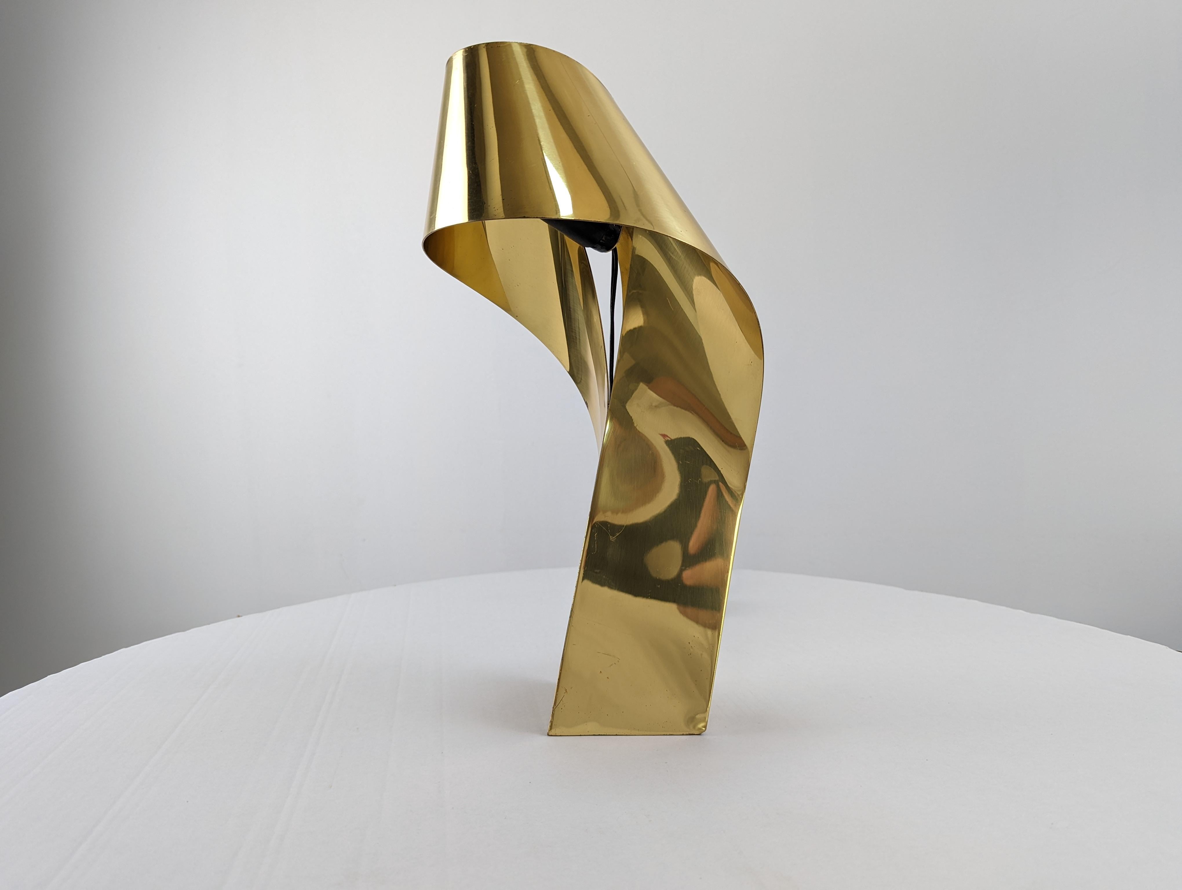 Lampe sculpturale en laiton, édition limitée, Serge Mansau, 1970 en vente 1
