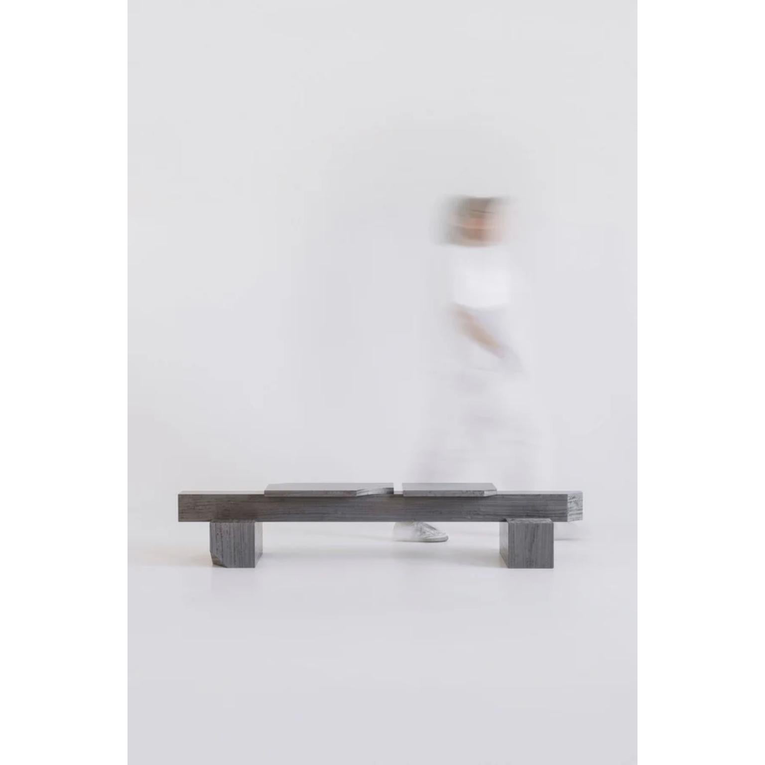 XXIe siècle et contemporain Banc SSB01W édition limitée en MDF avec placage d'eucalyptus gris par sashaxsasha en vente