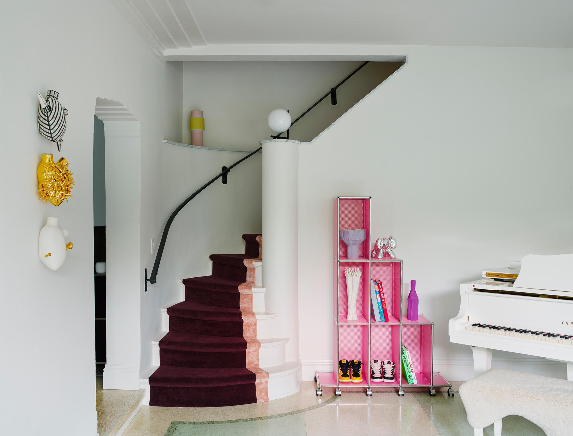 Limitierte Auflage USM New Downtown Pink Tower C von Ben Ganz, auf Lager 9