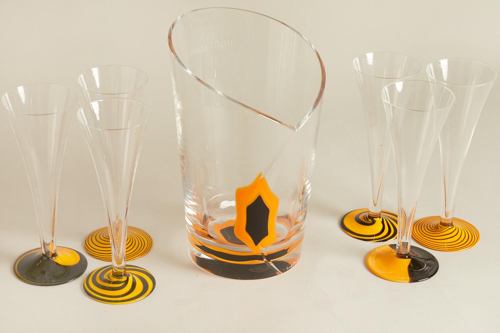 Limited Edition Veuve Clicquot La Grande Dame Ice Bucket and 6 Champagne Flutes 2