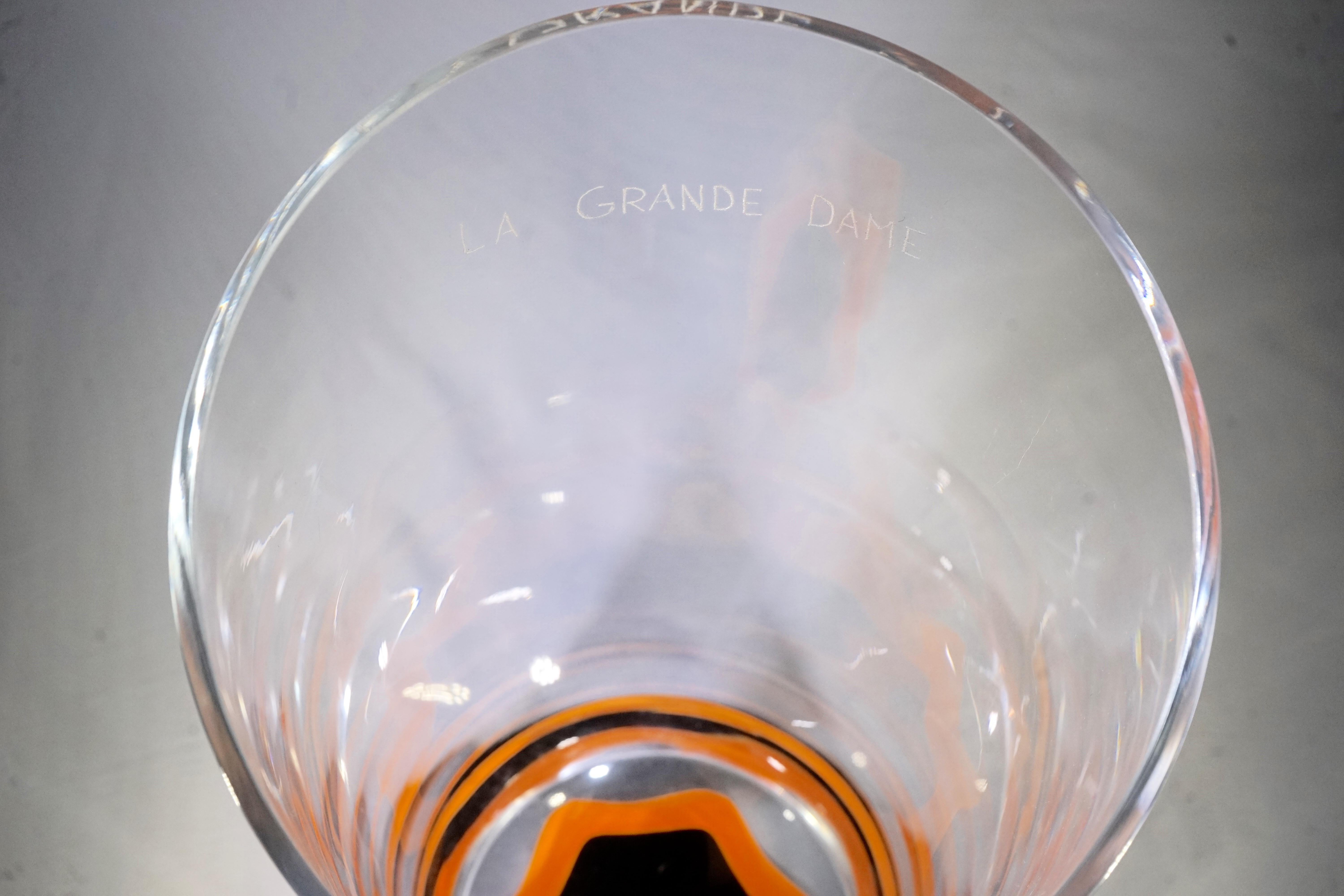 Late 20th Century Limited Edition Veuve Clicquot La Grande Dame Ice Bucket and 6 Champagne Flutes