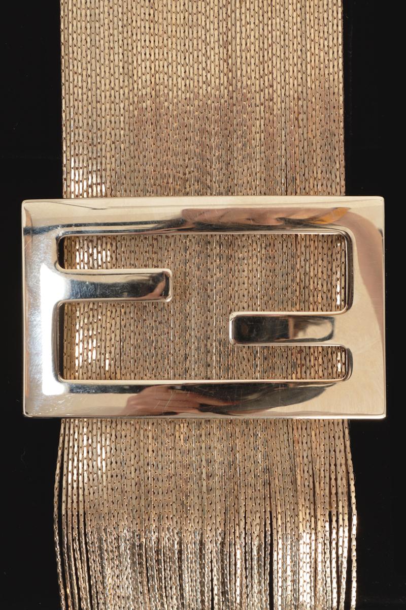 Borsa Baguette Fendi d'epoca in edizione limitata in velluto nero con frange d'oro in vendita 4