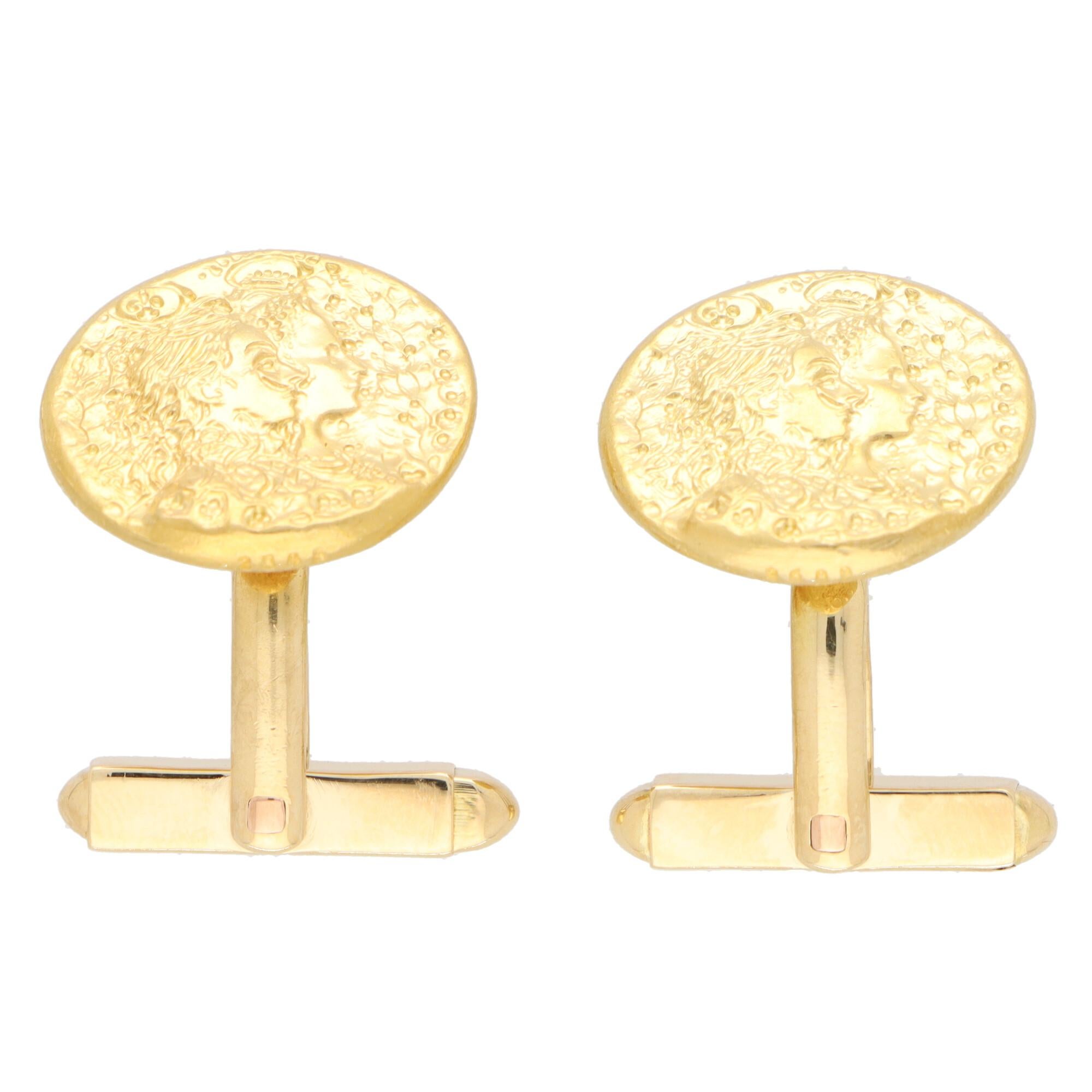  A rare pair of limited-edition Salvador Dali for Piaget coin swivel back cufflinks set in 22k and 18k yellow gold. 

Designed by the famous surrealist painter Salvador Dali, these cufflinks were inspired by his hero, the French King - Louis XIV.