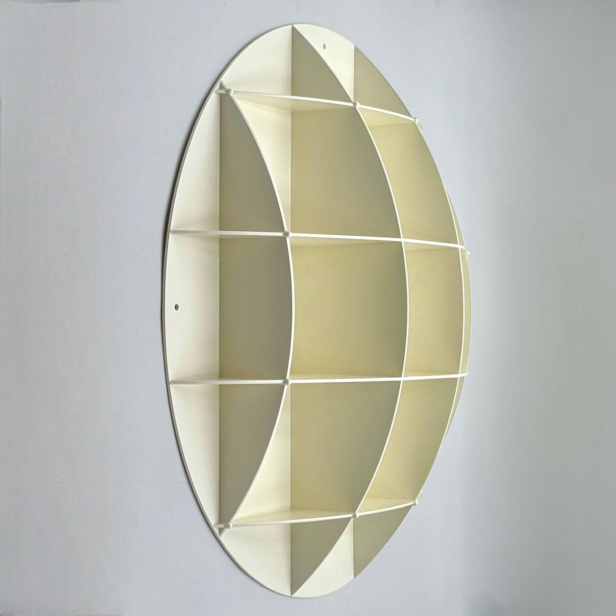 Limited Edition Wall Shelf 'Globo' Vector , Space Age 1970s Design 2