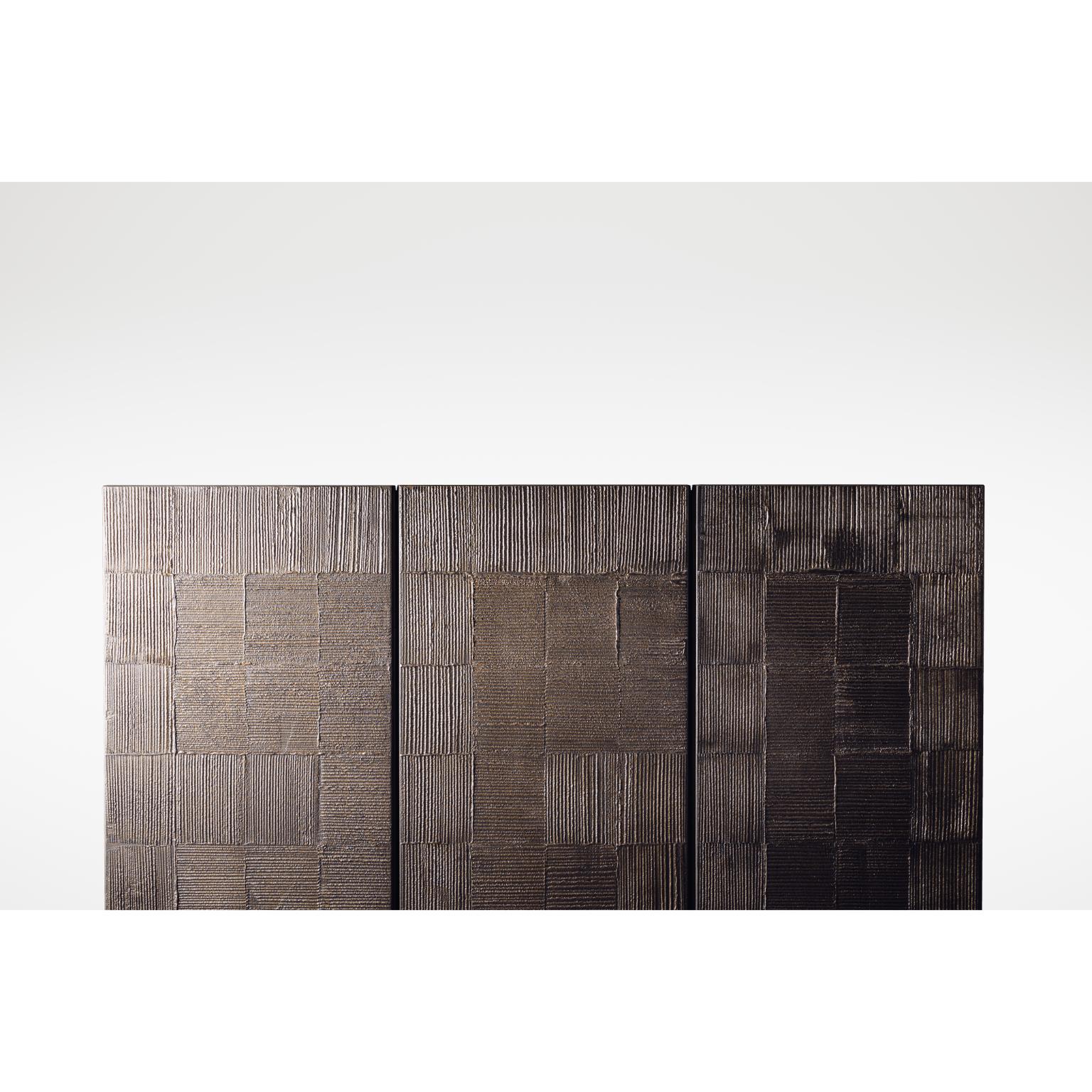 Postmoderno Armadio a tre ante in legno e metallo in edizione limitata di Bottega Nera Furniture in vendita
