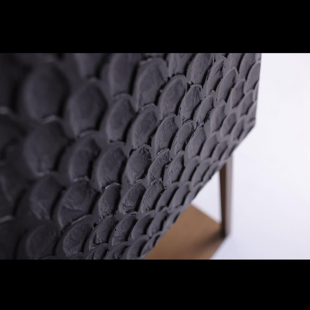 XXI secolo e contemporaneo Armadio a tre ante in legno e metallo in edizione limitata di Bottega Nera Furniture in vendita